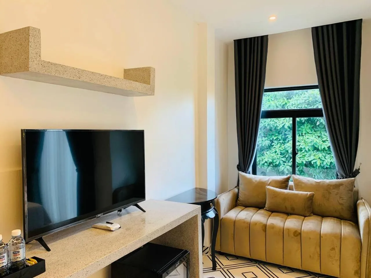 TV and multimedia in Raing Phnom Bungalow