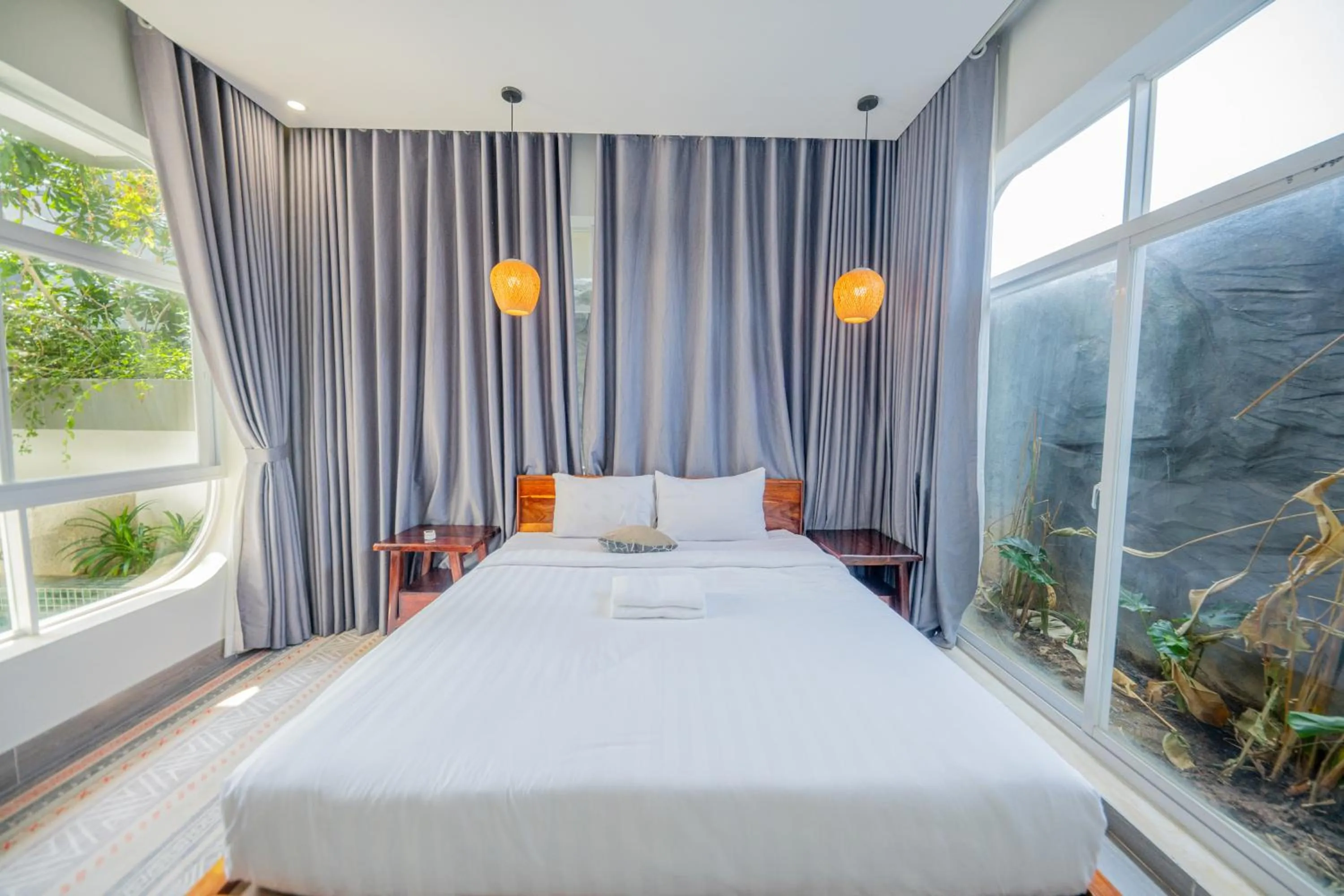 Bed in Raing Phnom Bungalow