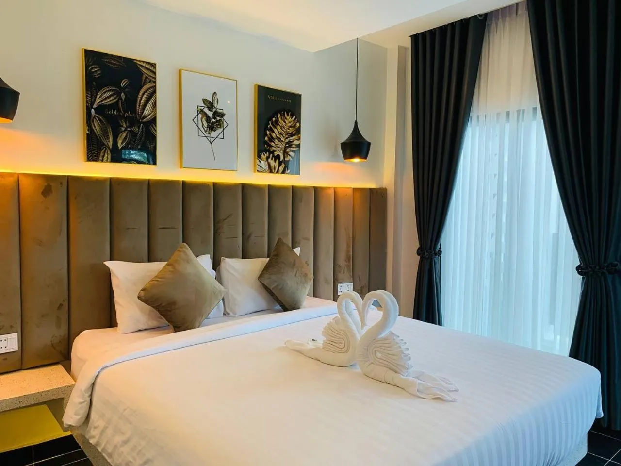 Bedroom, Bed in Raing Phnom Bungalow