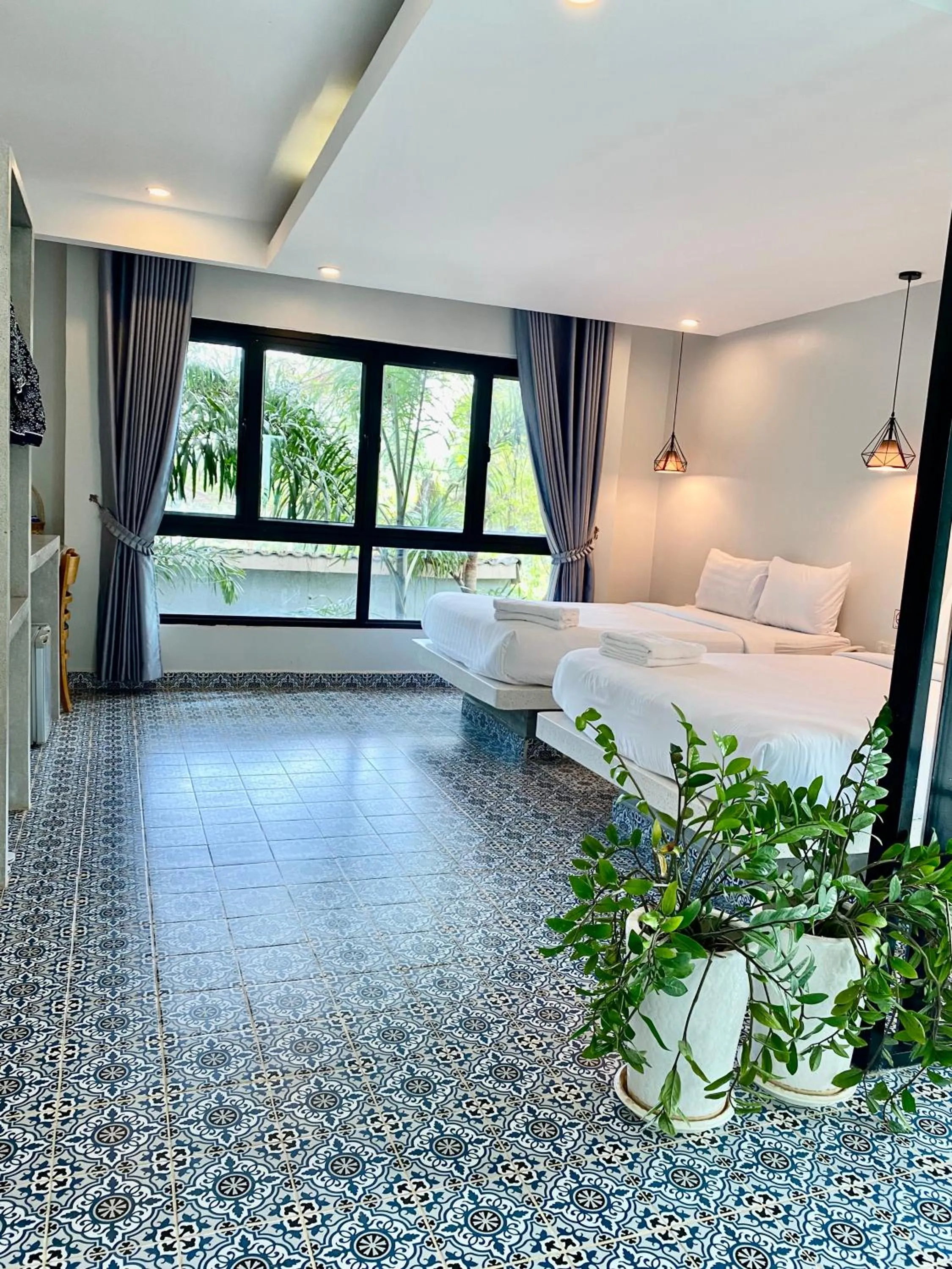 Bed in Raing Phnom Bungalow