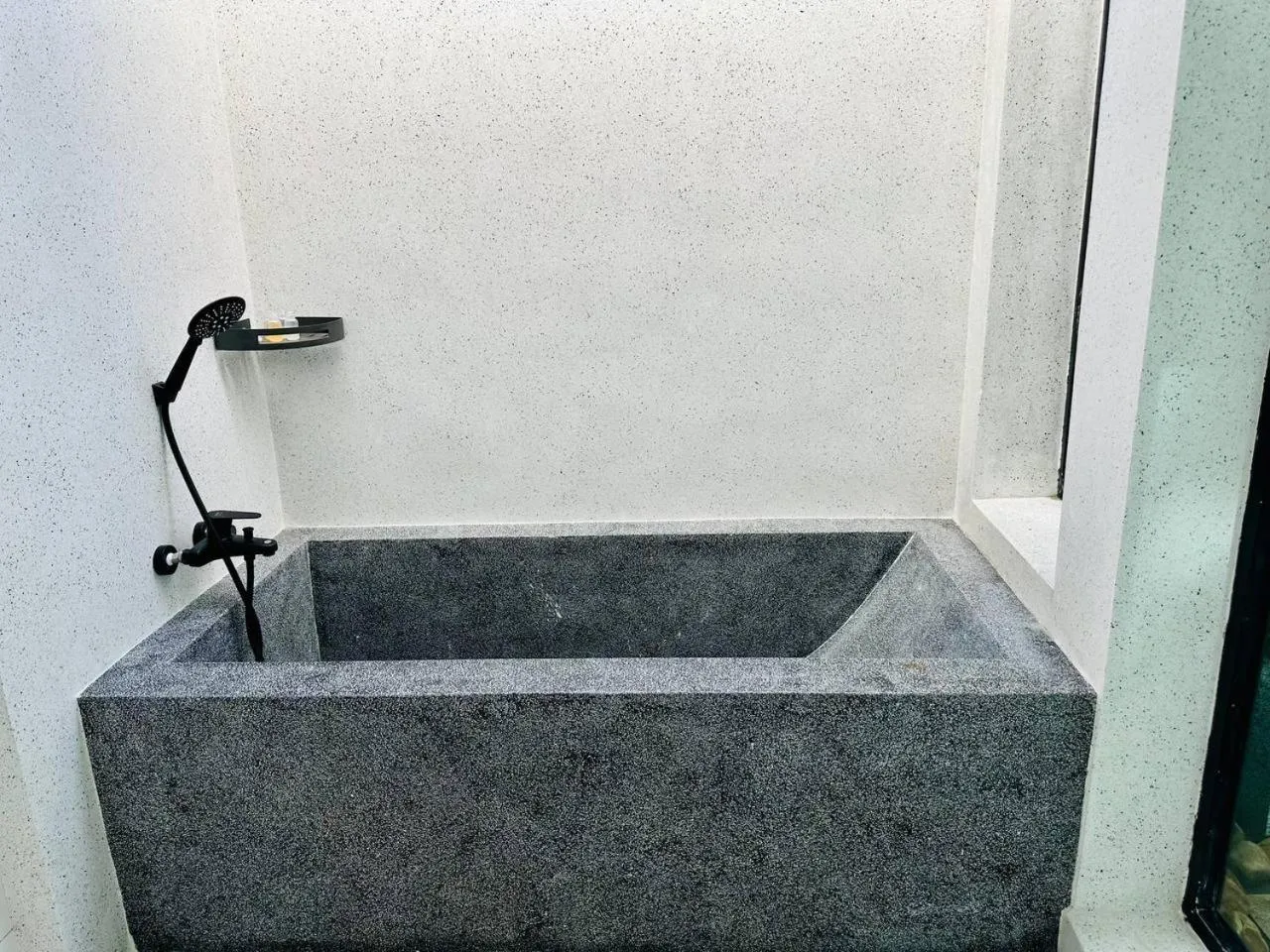 Bathroom in Raing Phnom Bungalow