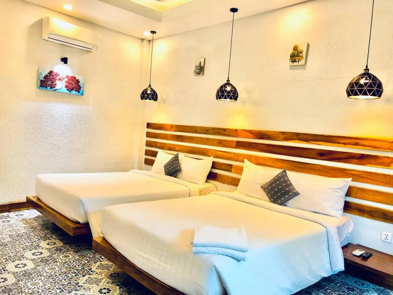 Bedroom, Bed in Raing Phnom Bungalow