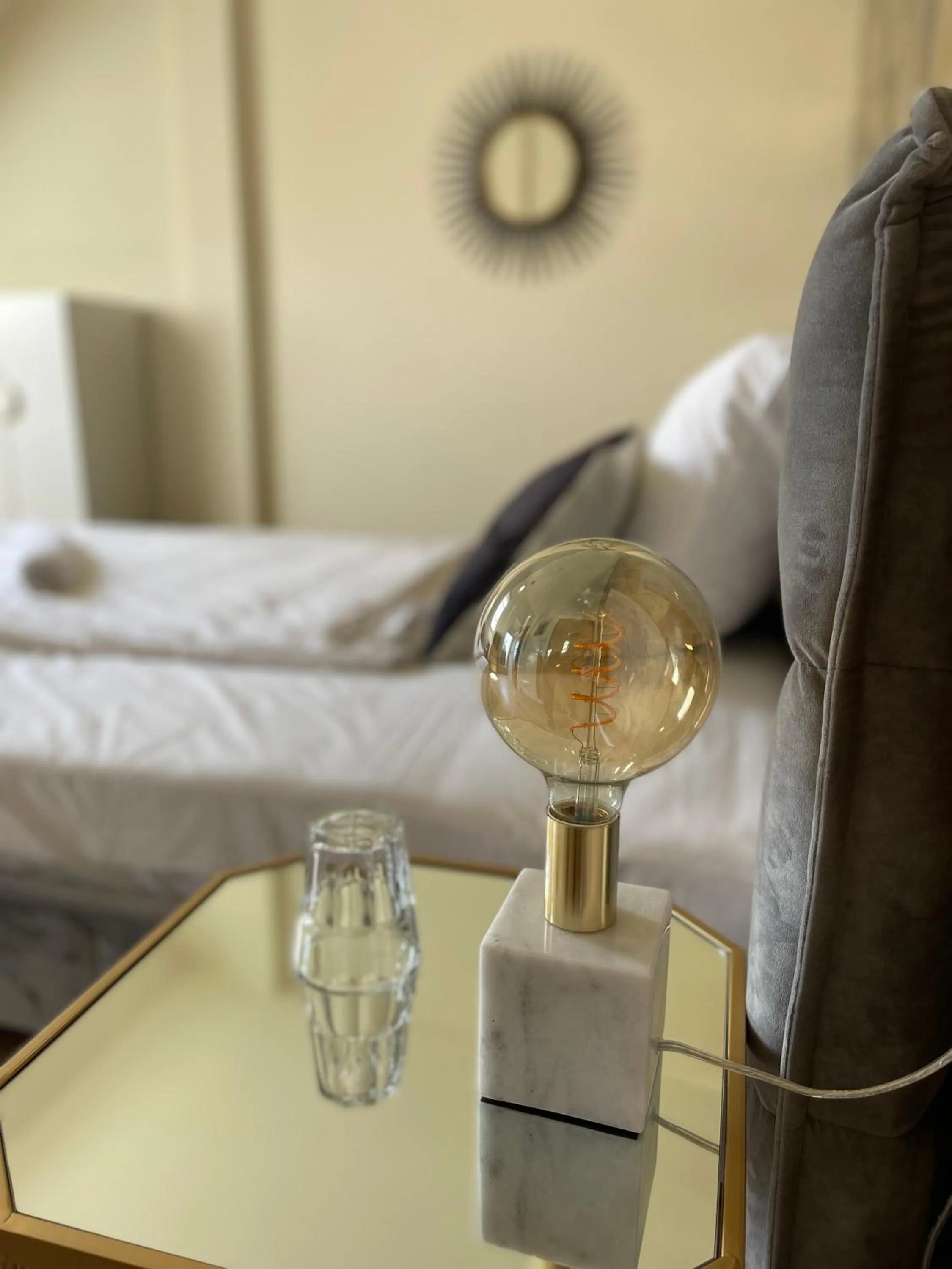 Alcoholic drinks, Bed in Székely Fogadó Self Check In Hotel Guesthouse