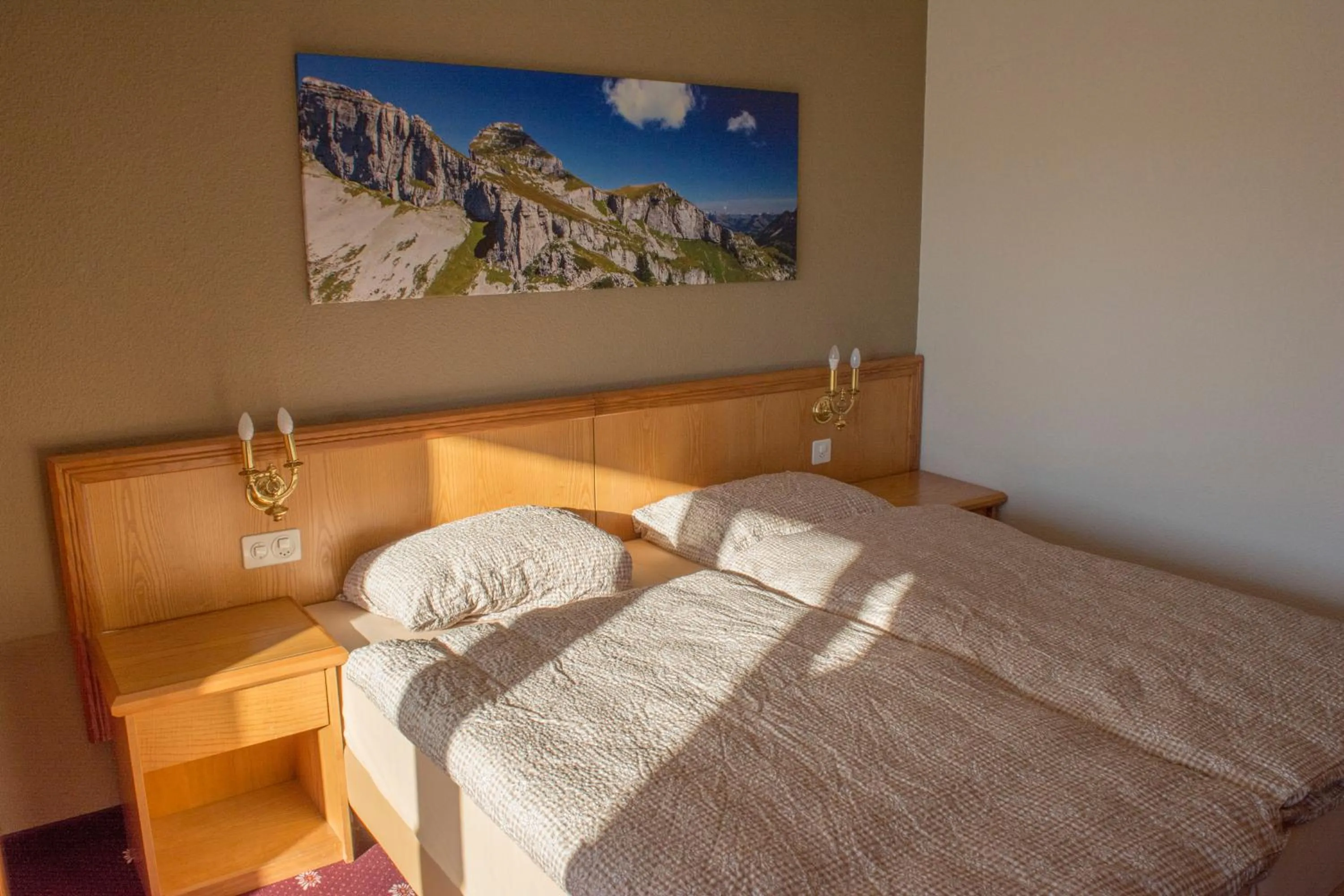 Bedroom, Bed in Alpine Classic Hotel