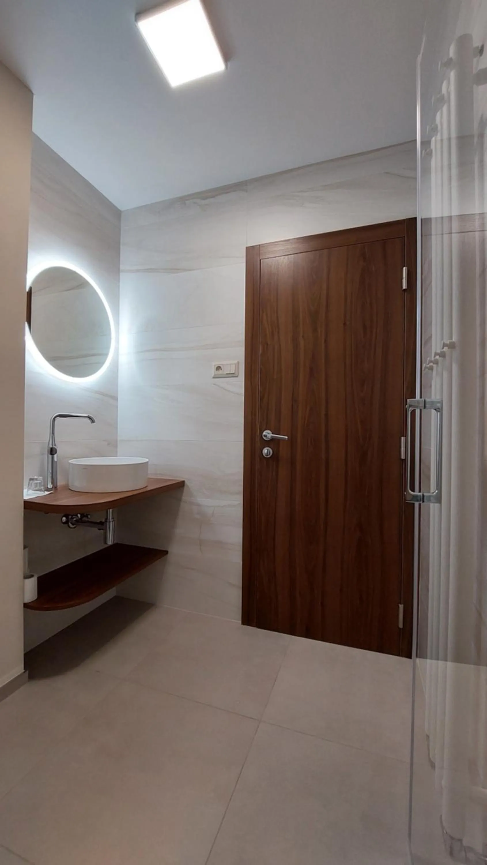 Bathroom in LONDON Boutique hotel & Restaurant