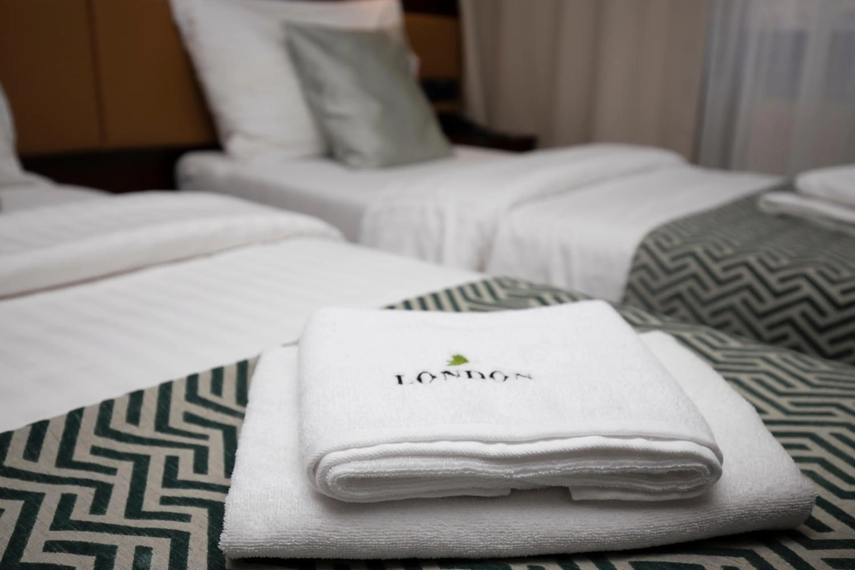 towels, Bed in LONDON Boutique hotel & Restaurant