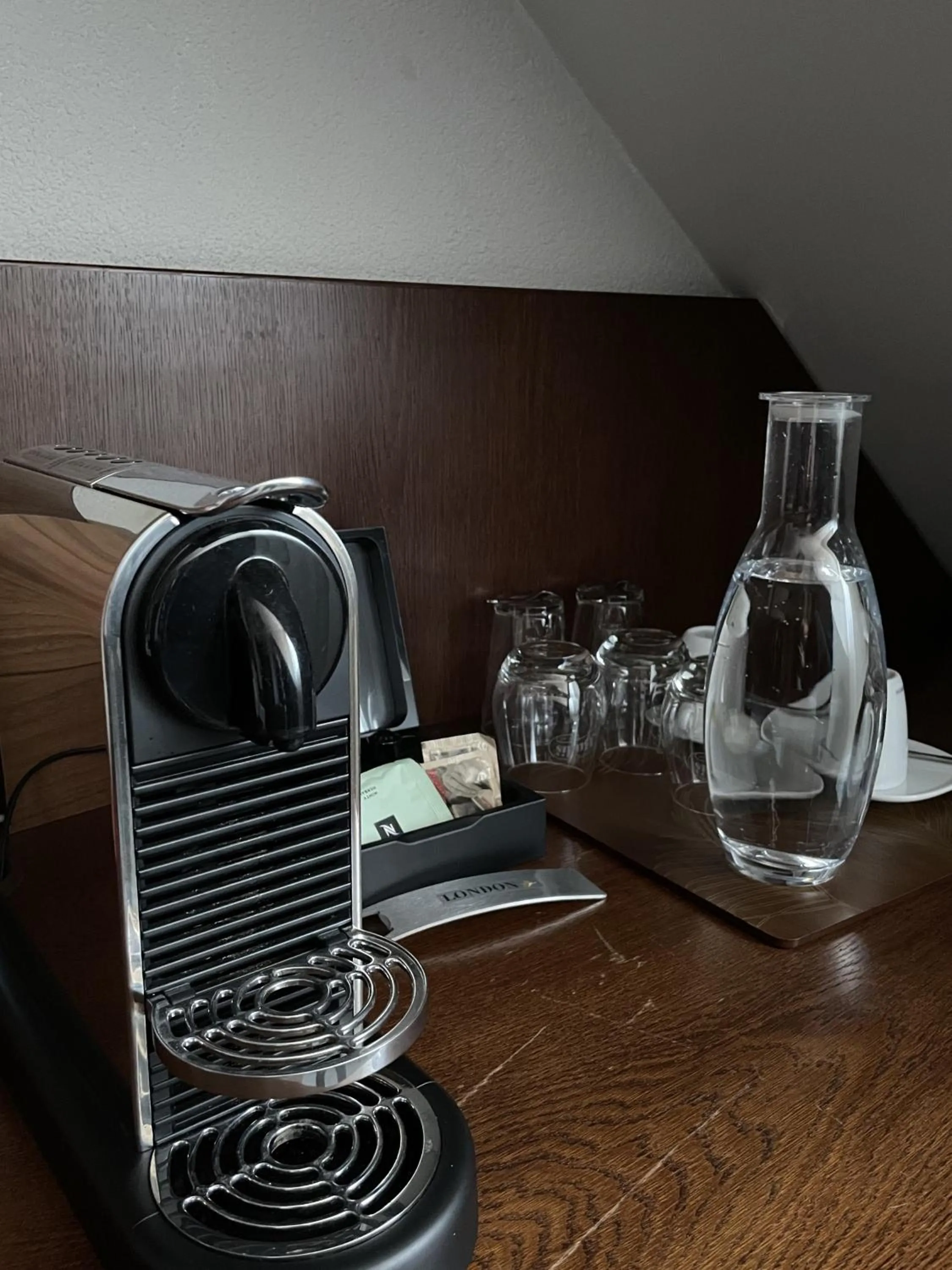 Coffee/tea facilities in LONDON Boutique hotel & Restaurant