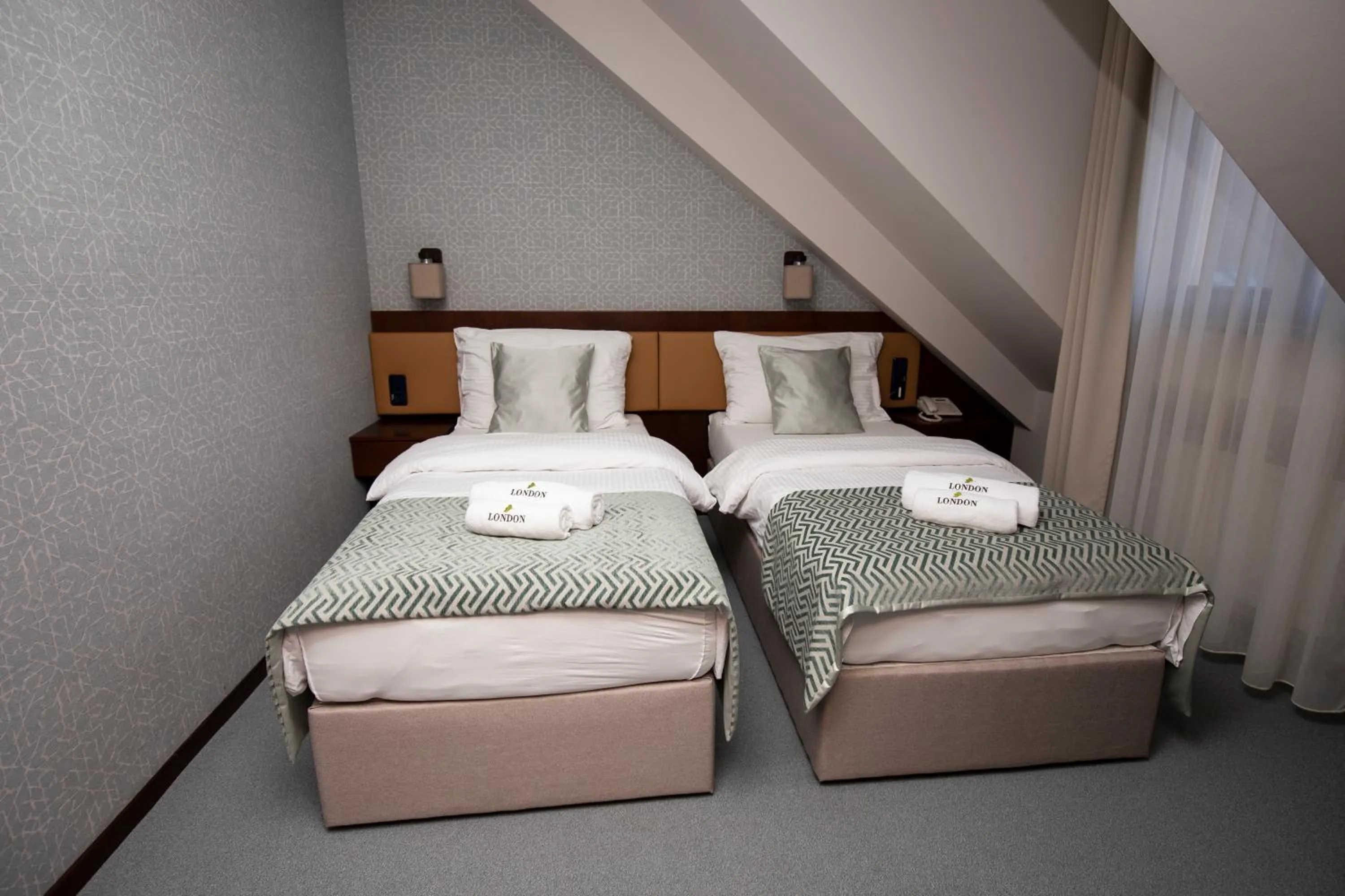 Bedroom, Bed in LONDON Boutique hotel & Restaurant