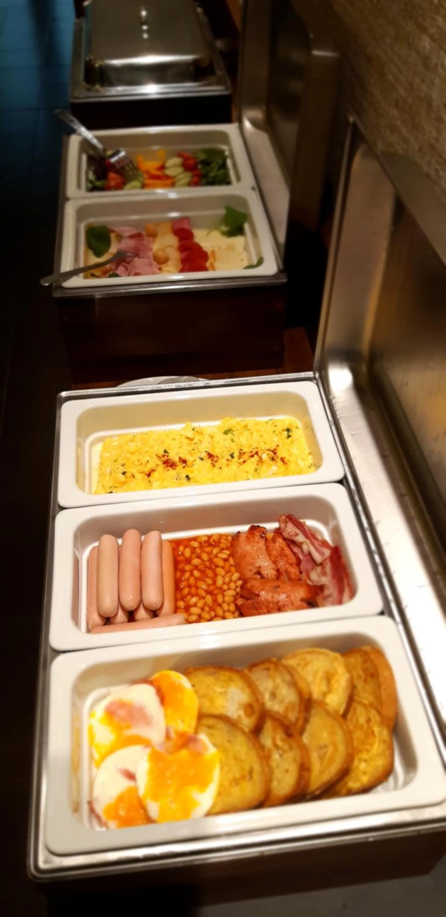 Breakfast in LONDON Boutique hotel & Restaurant