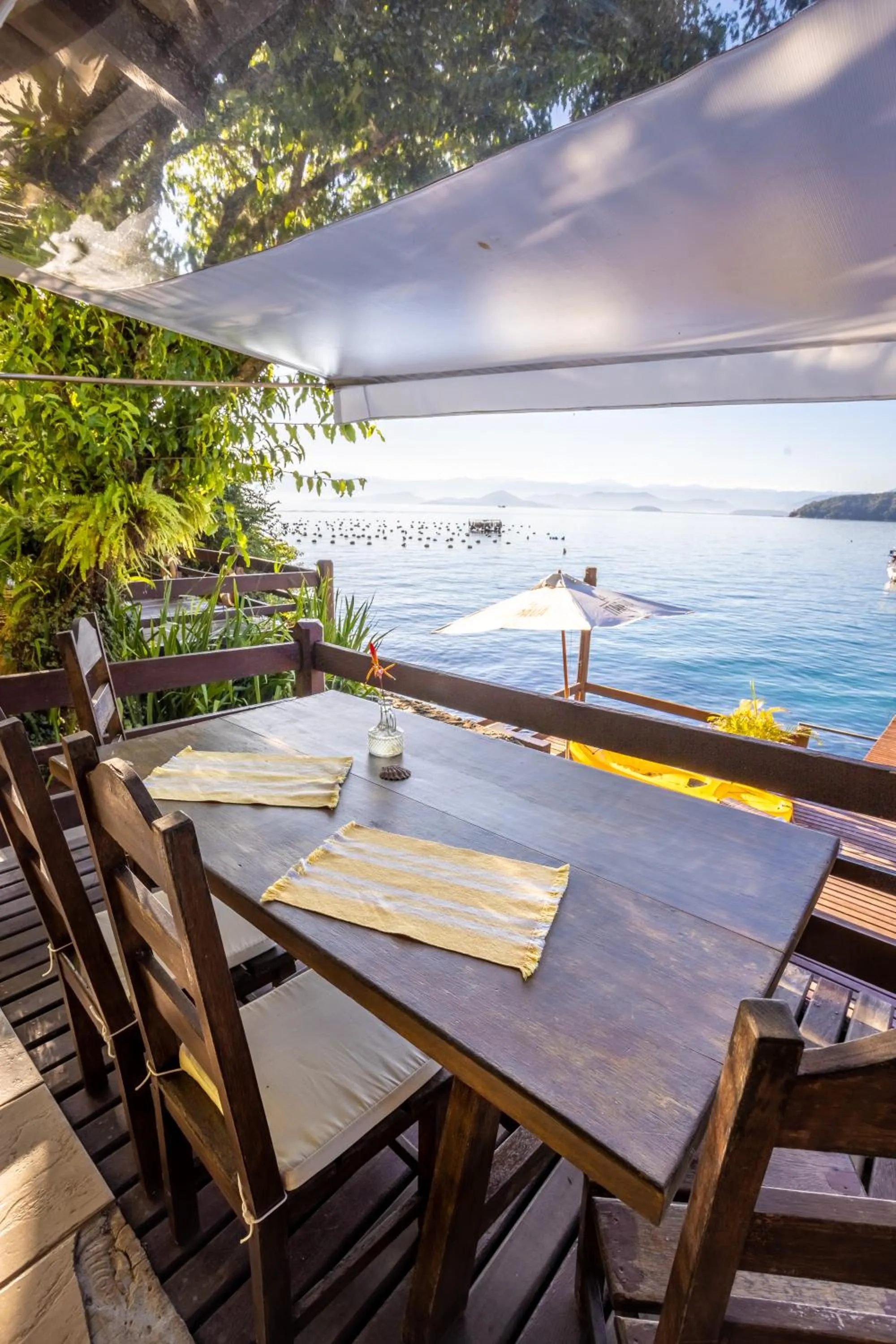 Restaurant/places to eat in Pousada Cruzoé