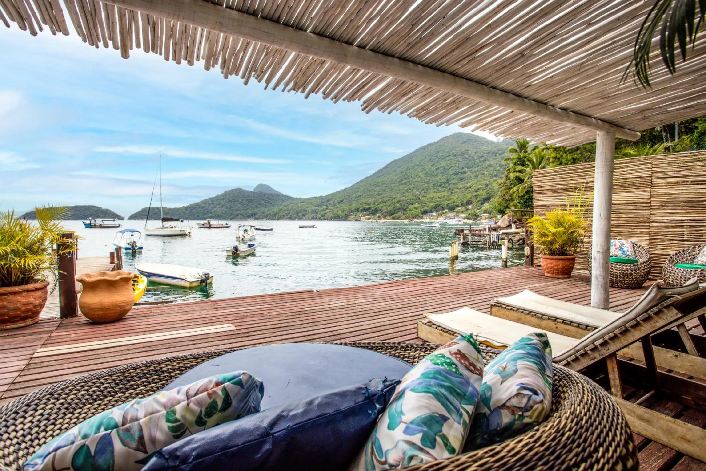 Living room in Pousada Cruzoé