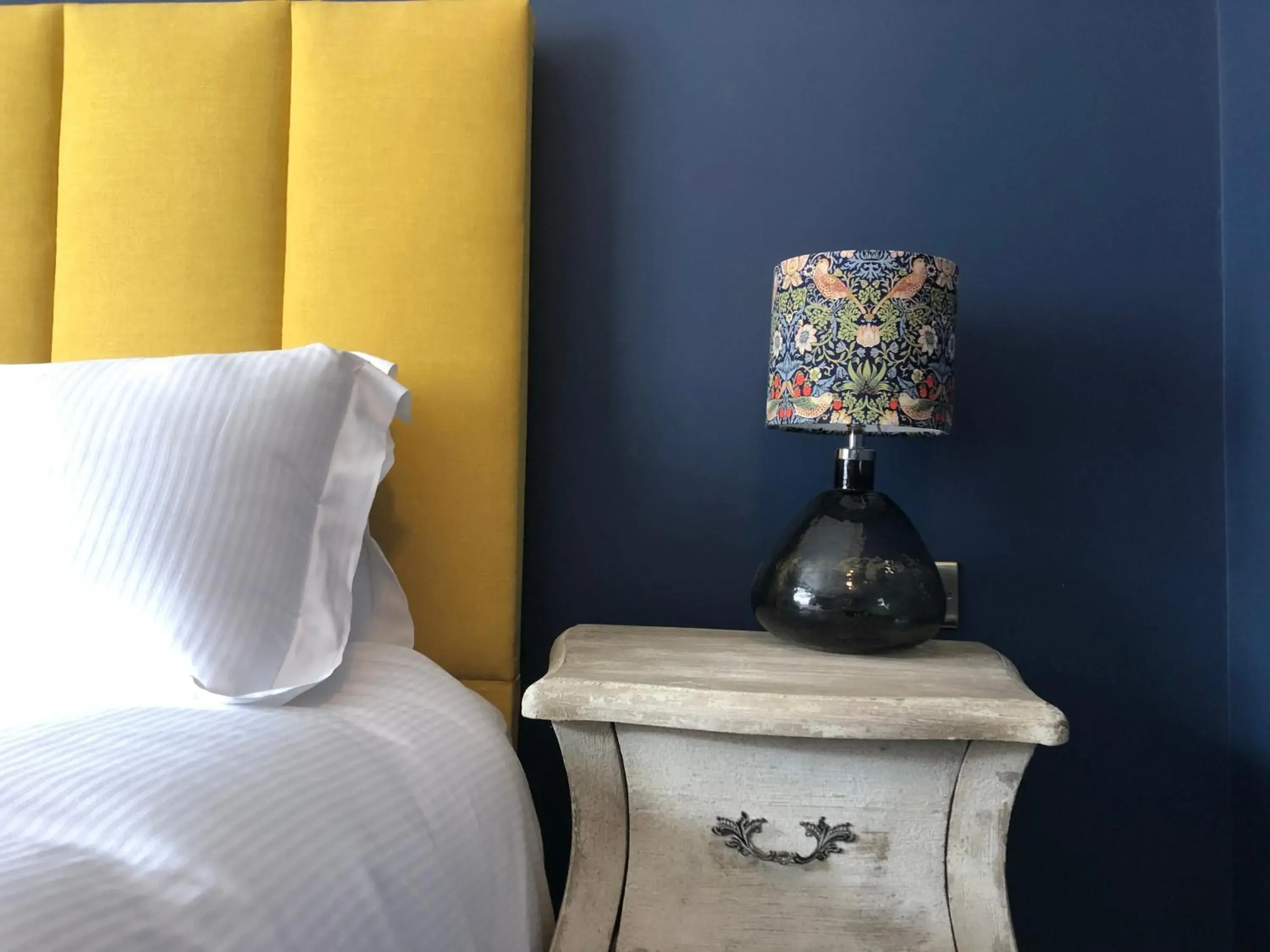 Double Room - single occupancy in The Bear Hotel Double Room - single occupancy in The Bear Hotel