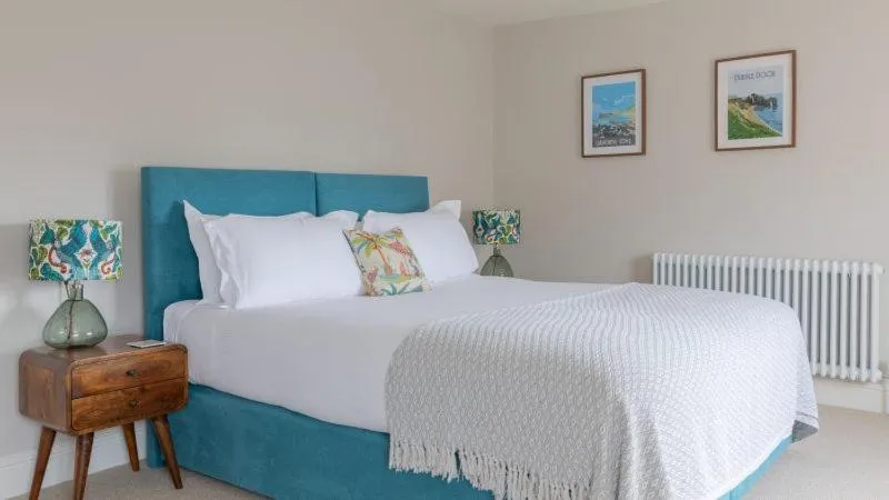 Bed in The Bear Hotel