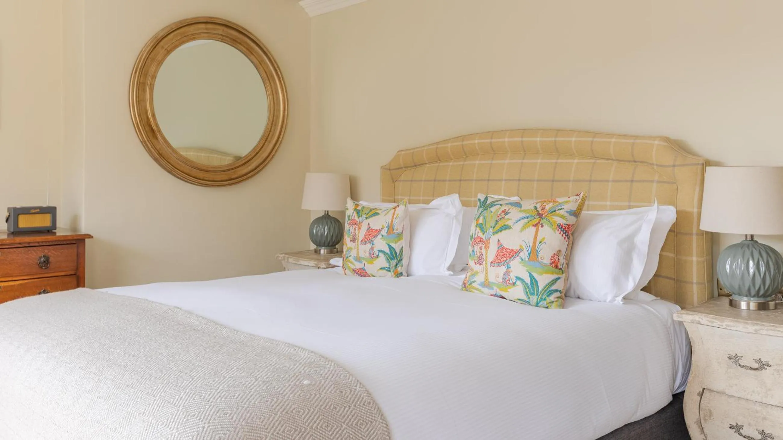 Bed in The Bear Hotel