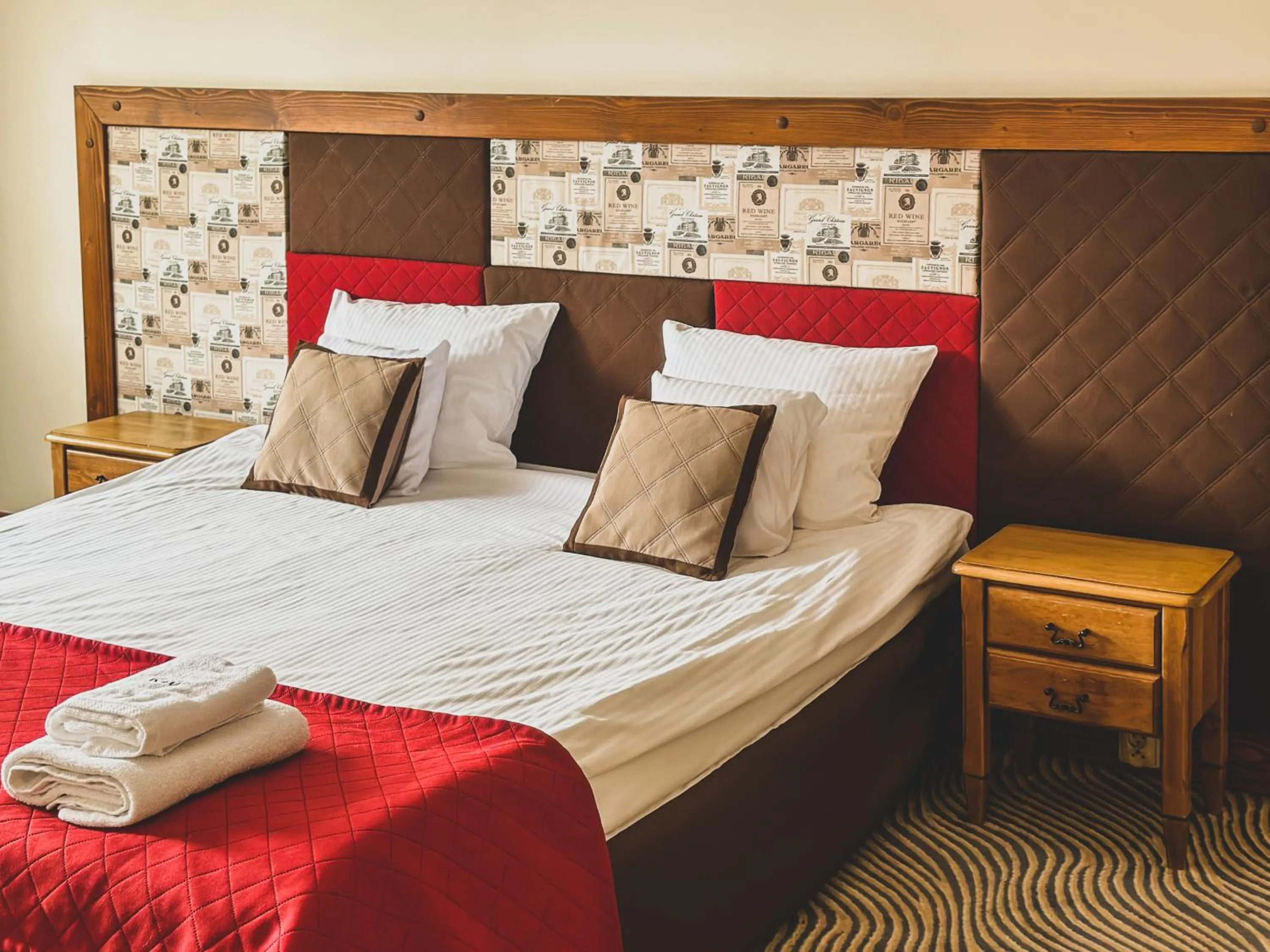 Property building, Bed in Krupówki 40