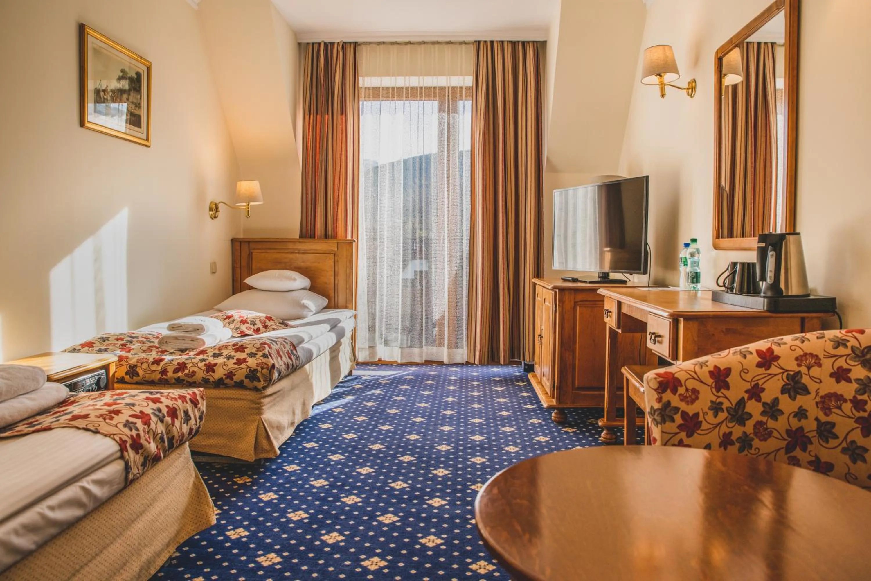 Photo of the whole room, Bed in Krupówki 40