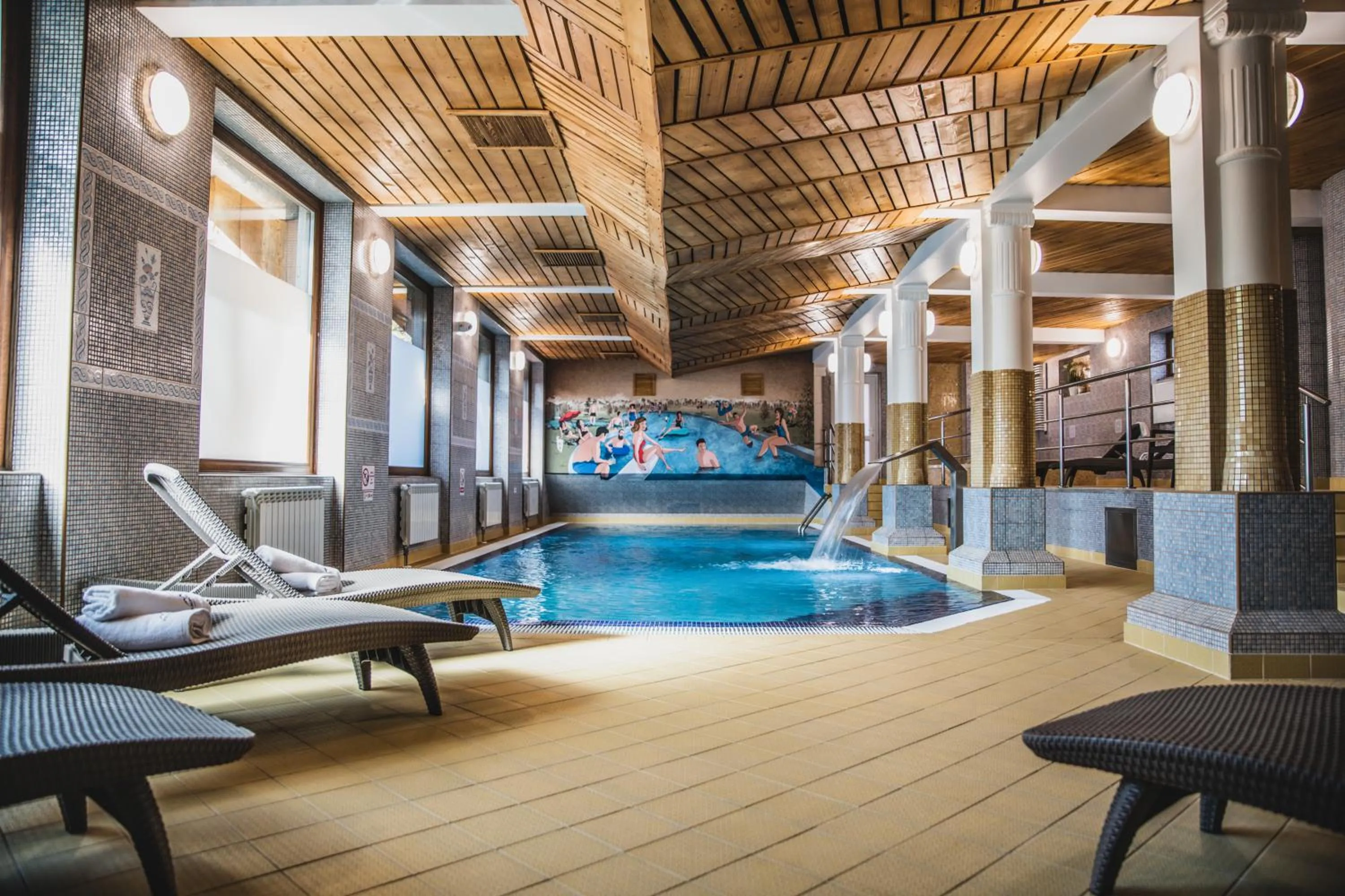 Swimming pool in Krupówki 40