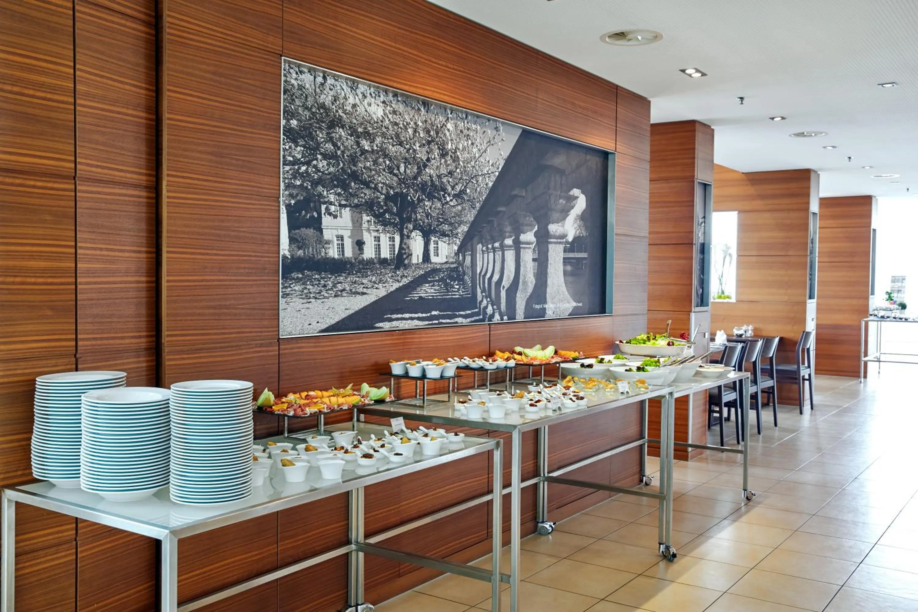 Restaurant/places to eat in H4 Hotel Solothurn