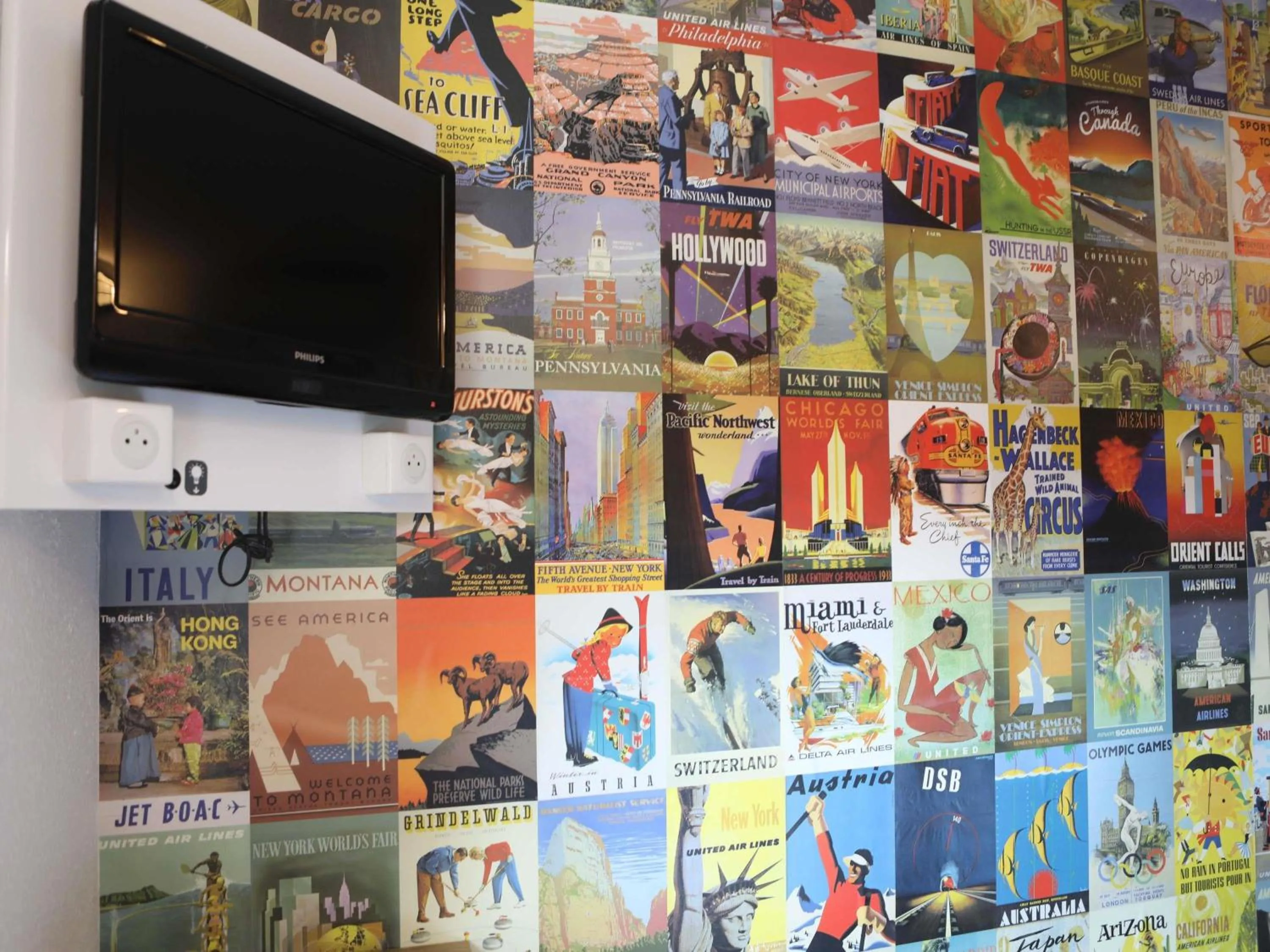 Bedroom in hotelF1 Orange Centre Echangeur A7 A9