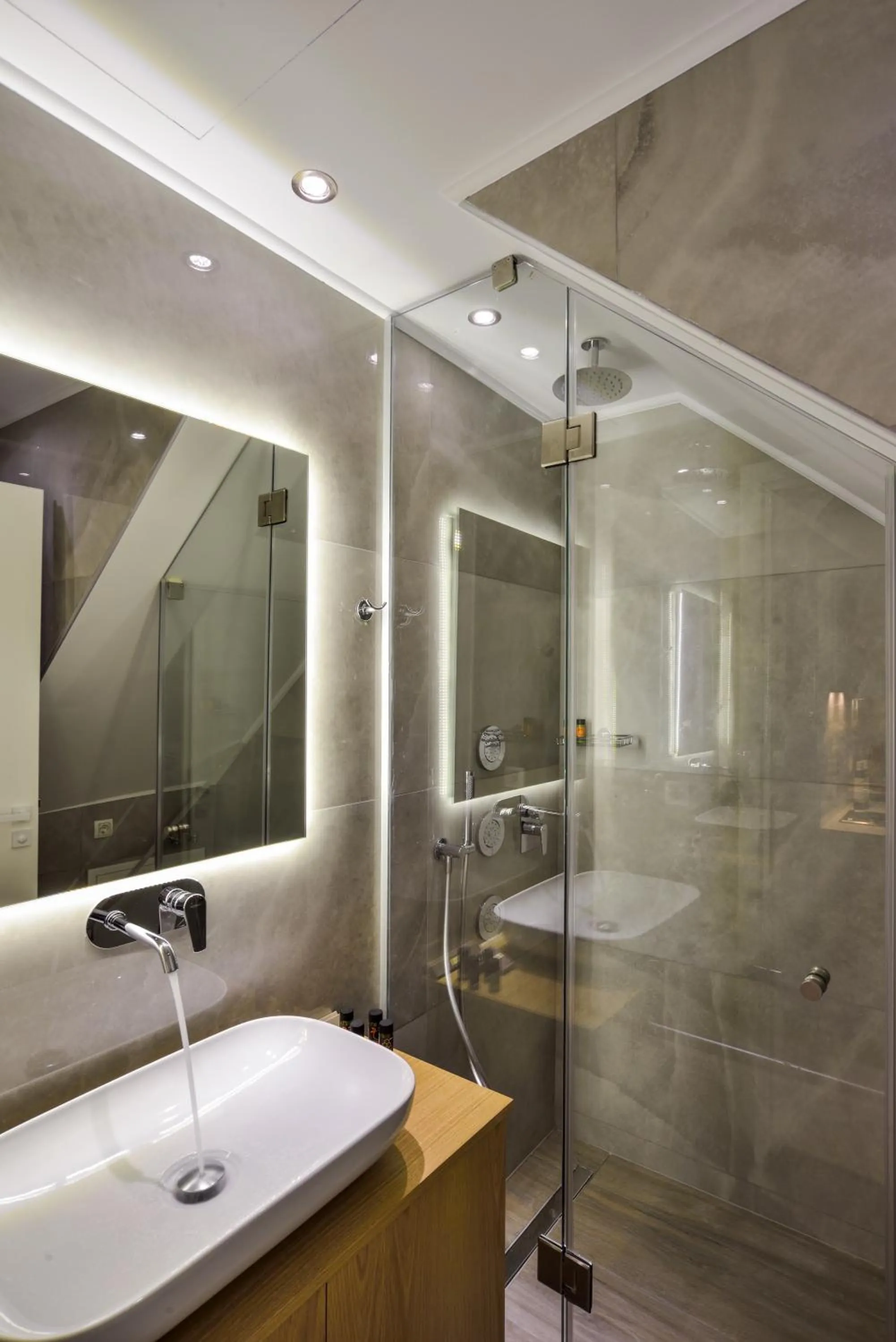 Bathroom in Elia Portou Luxury Residence