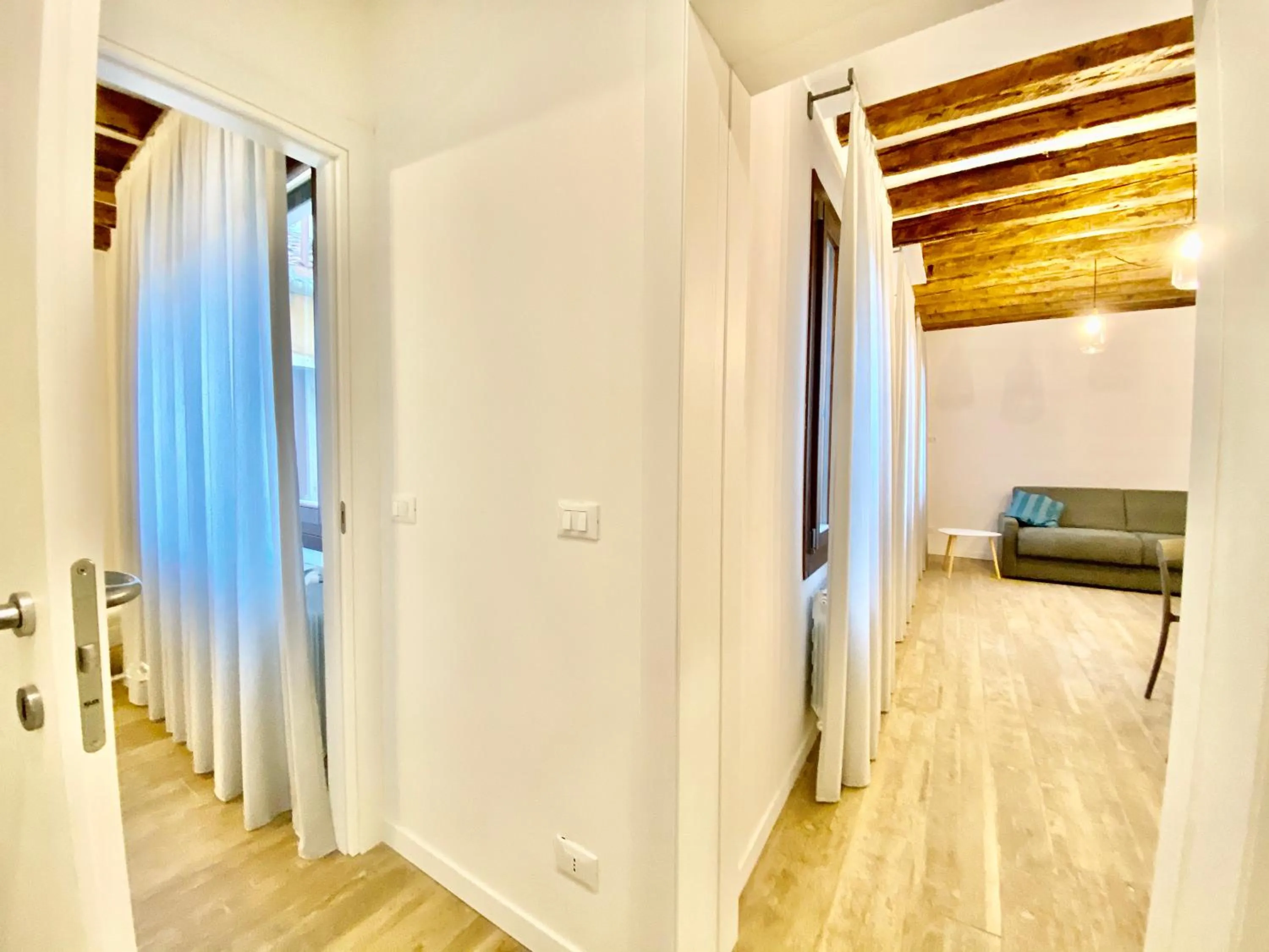 Suite House 4343 apartments