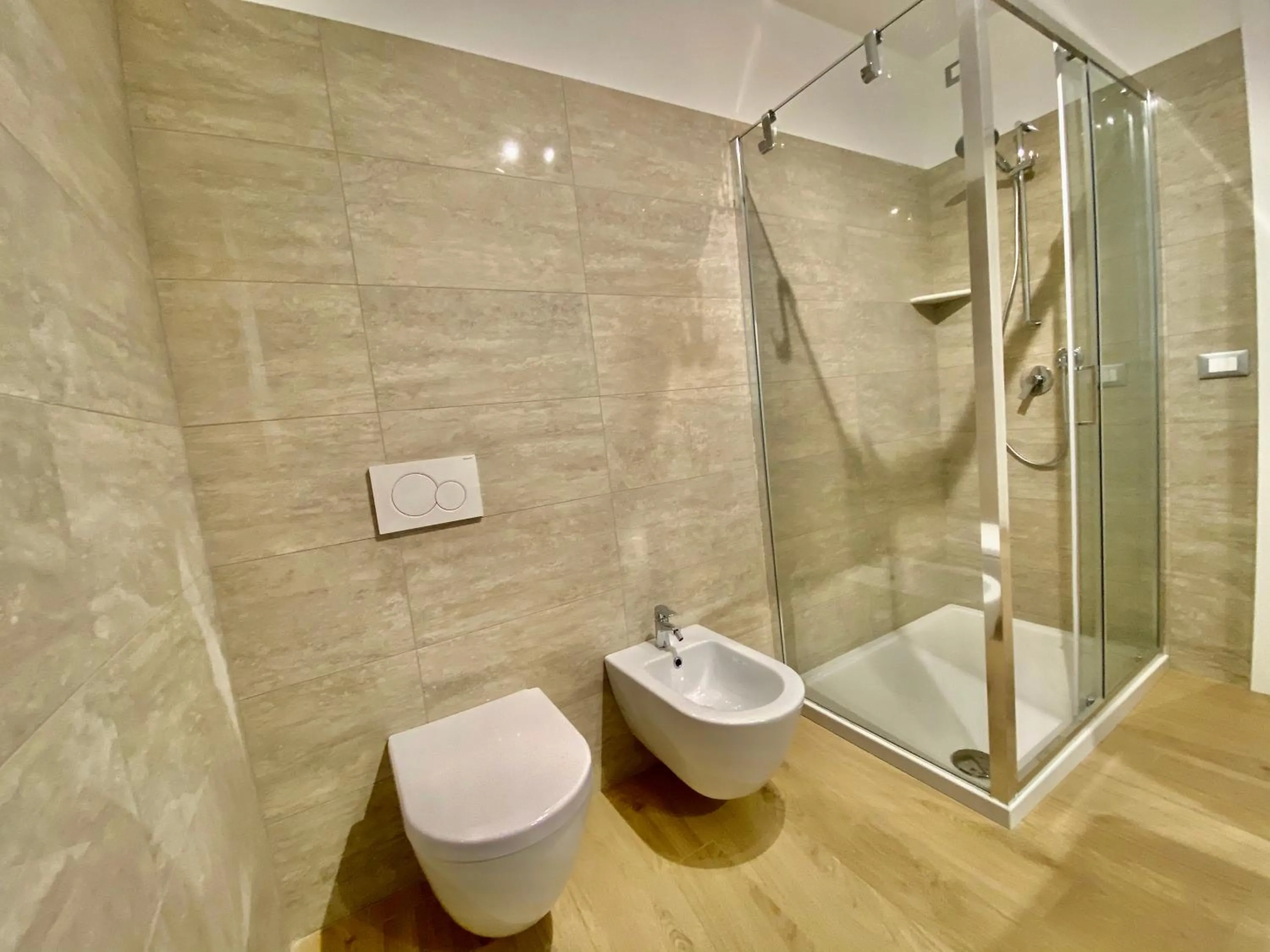 Shower in Suite House 4343 apartments
