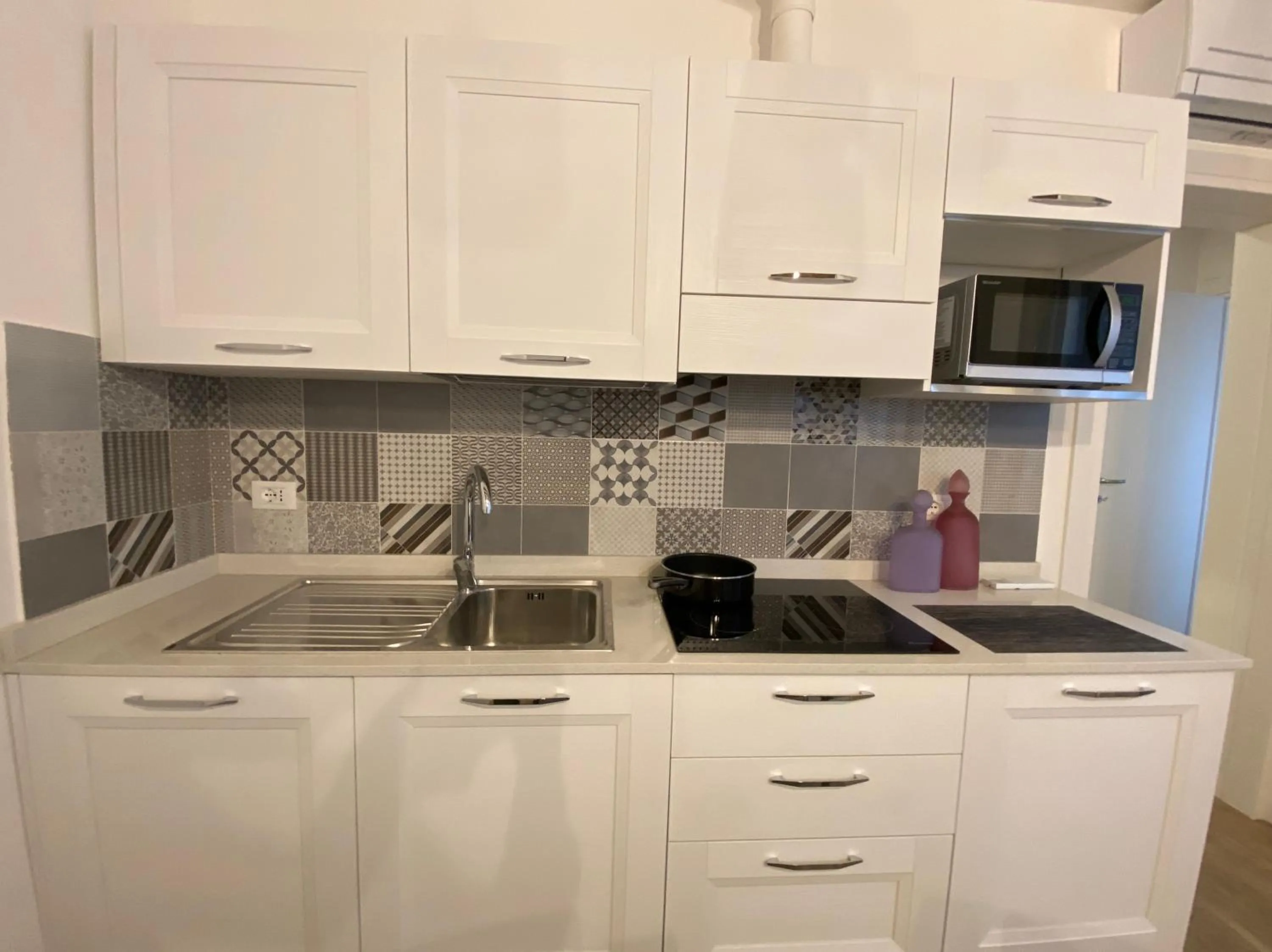 Suite House 4343 apartments