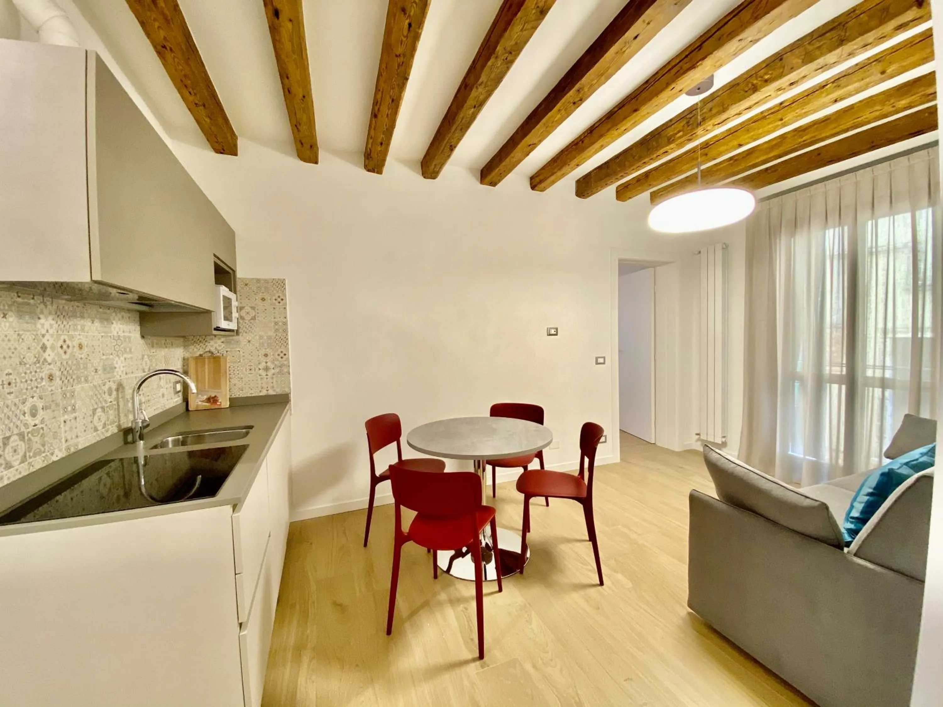 Suite House 4343 apartments