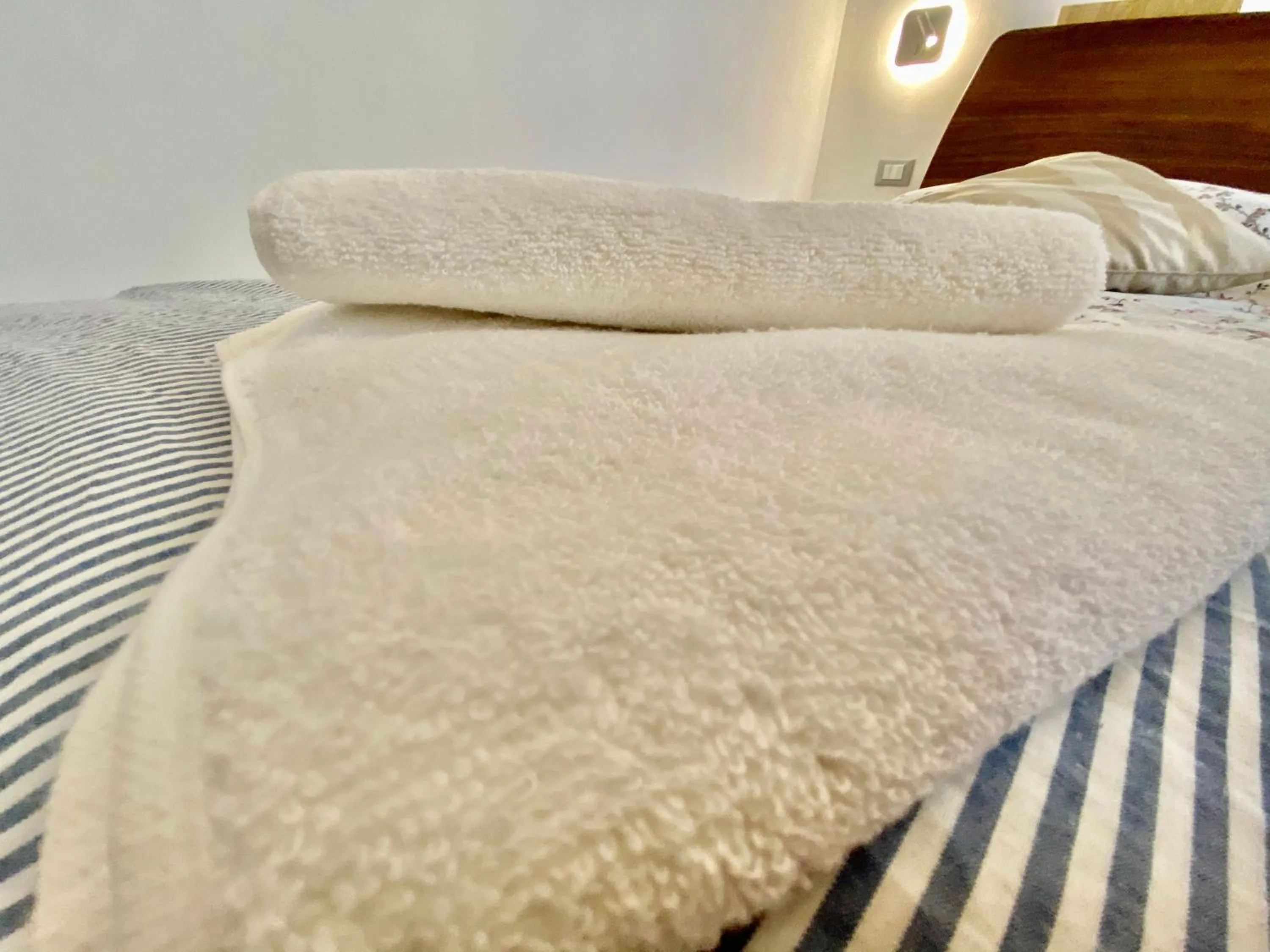 Bed in Suite House 4343 apartments