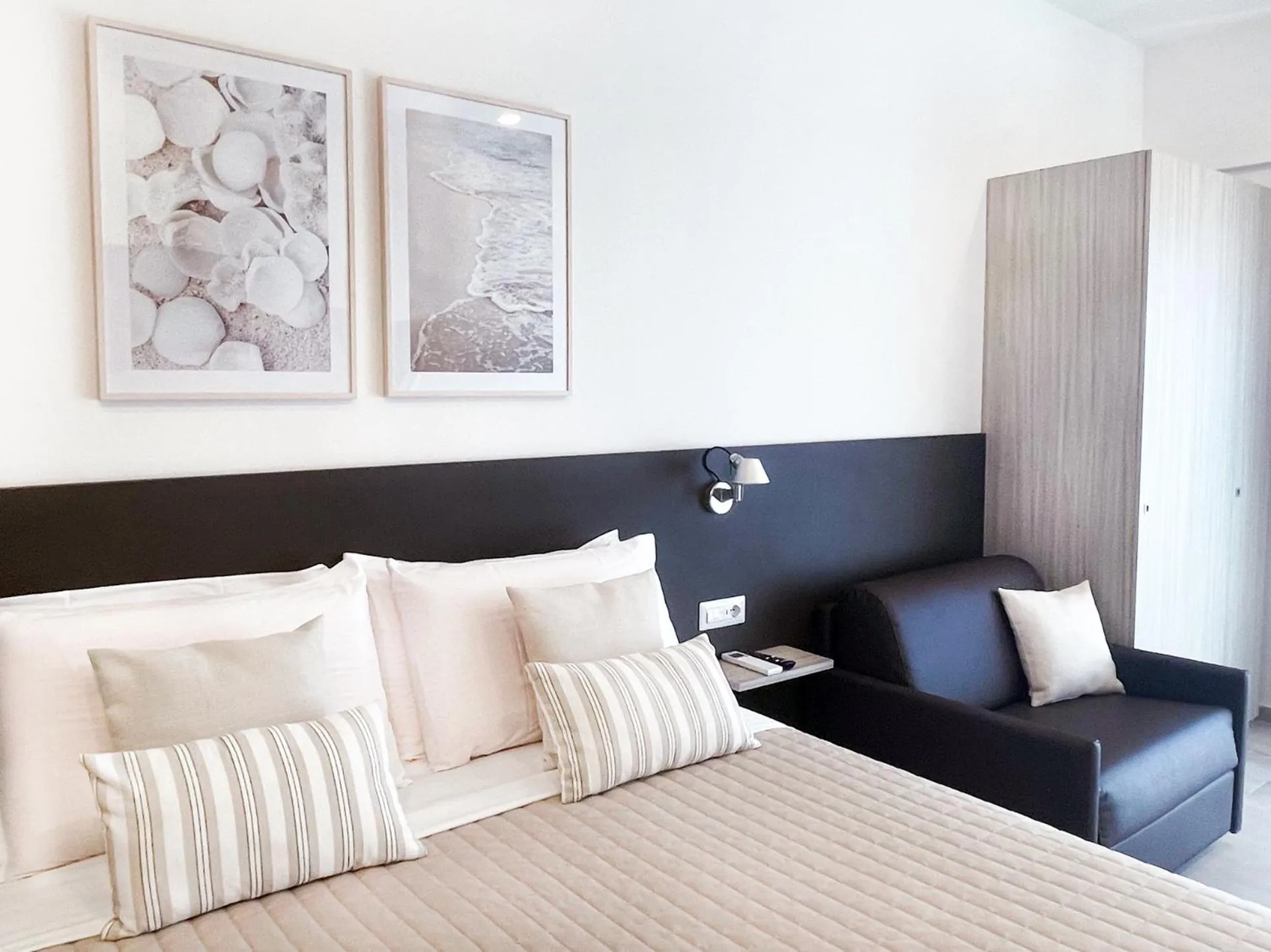 Bed in Sunset Home Sorrento