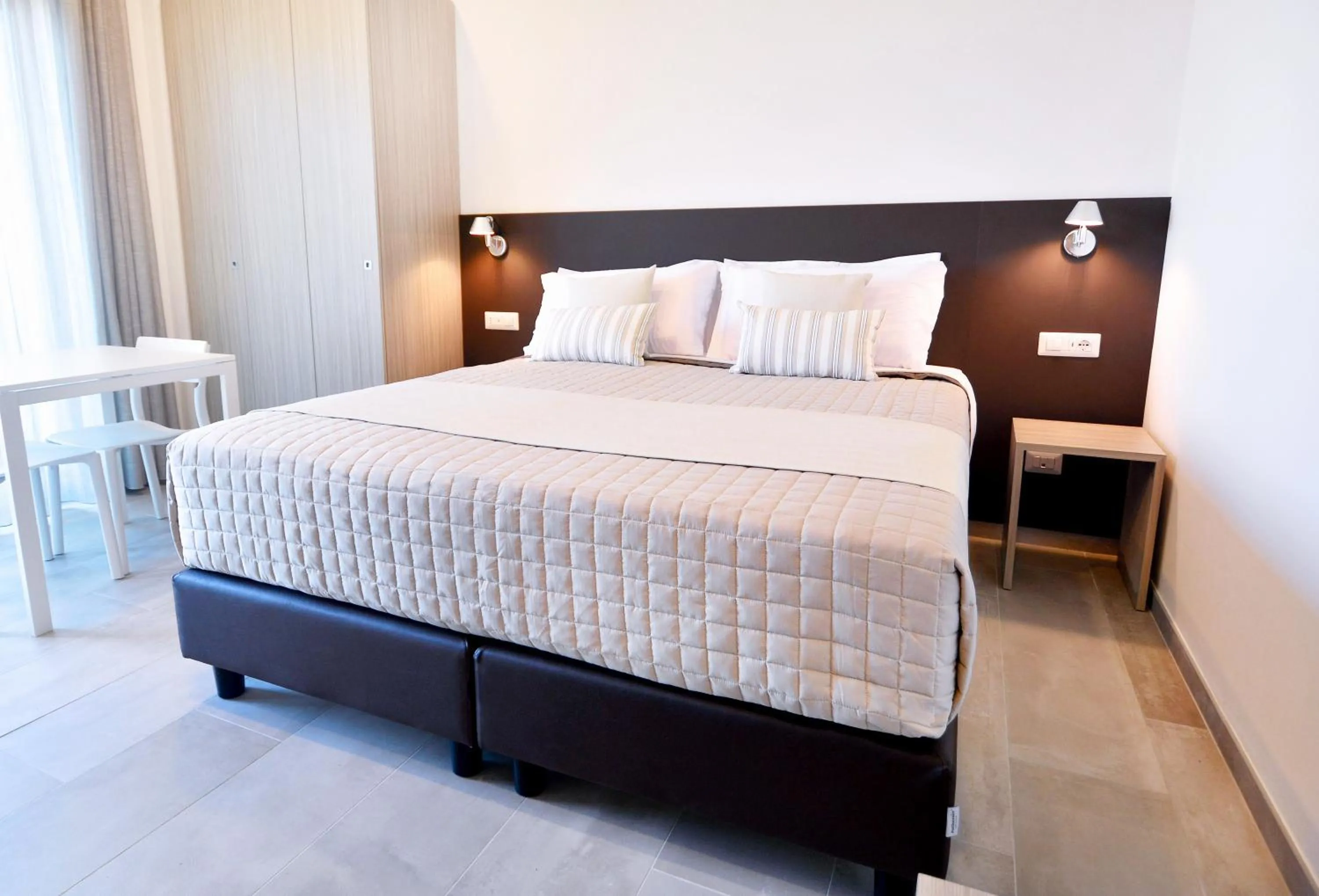 Bedroom, Bed in Sunset Home Sorrento