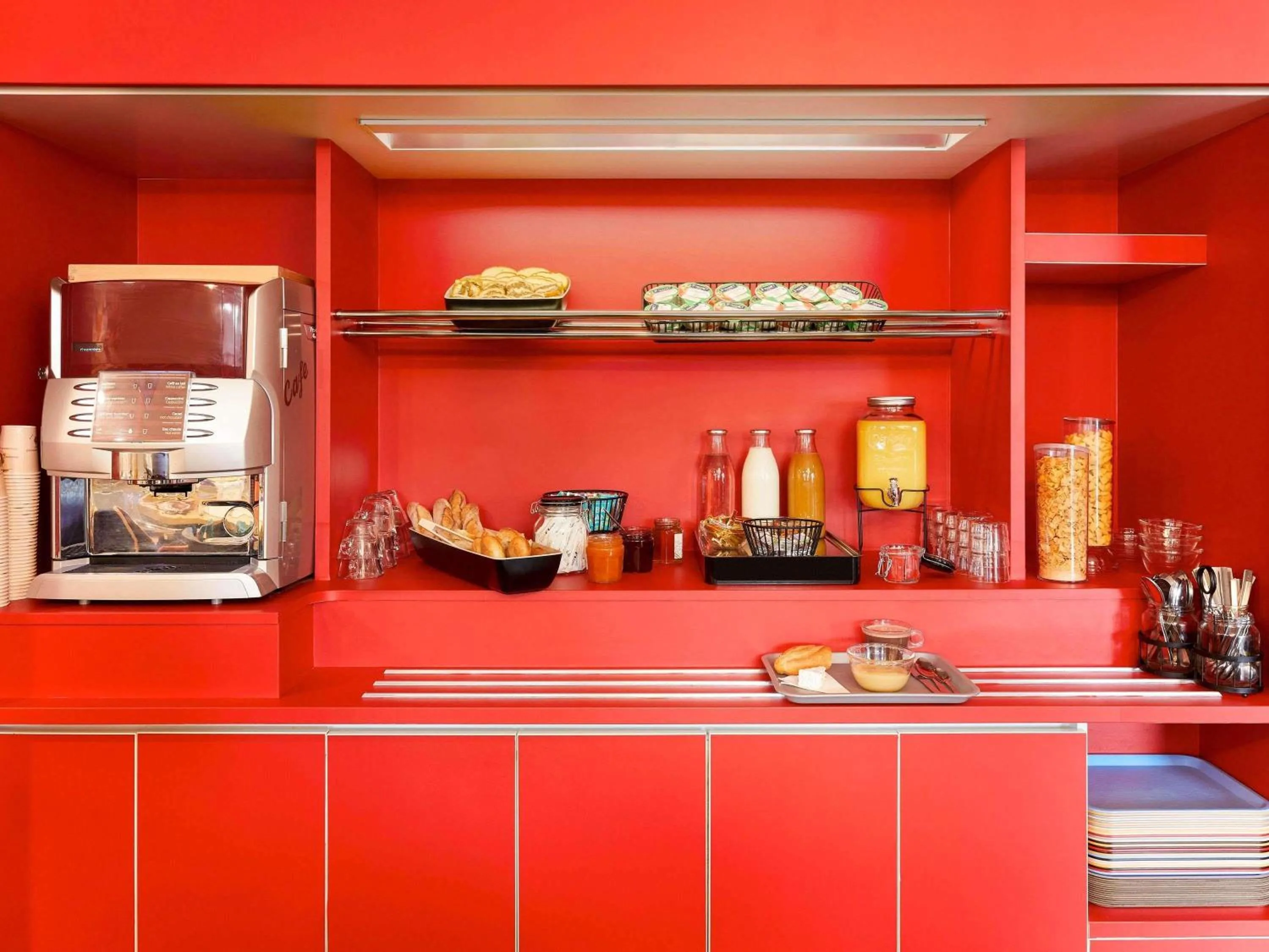 Breakfast in hotelF1 Bordeaux Nord Lormont