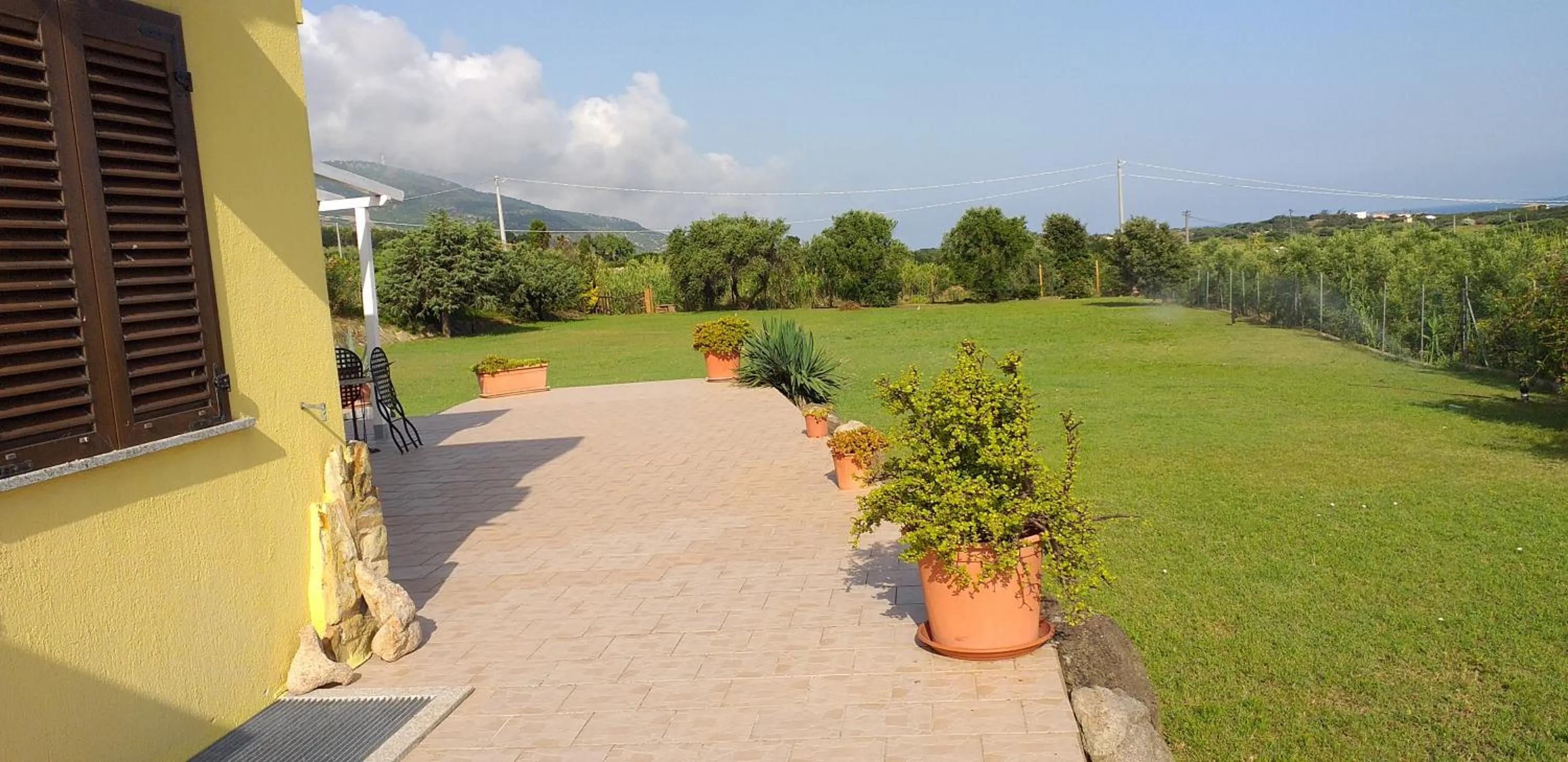 Property building in Villa Paola