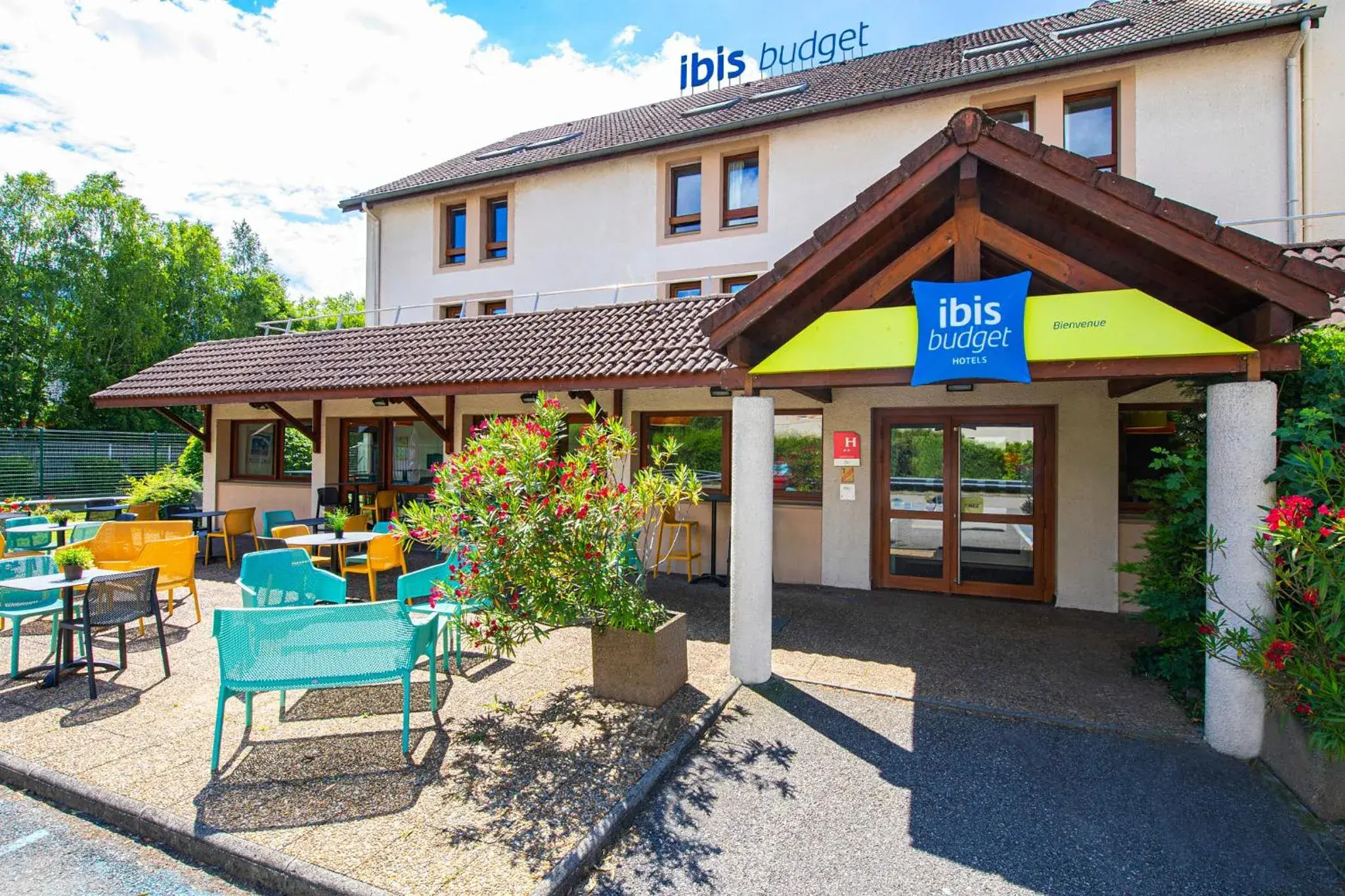 Property building in ibis budget Grenoble Voreppe Property building in ibis budget Grenoble Voreppe