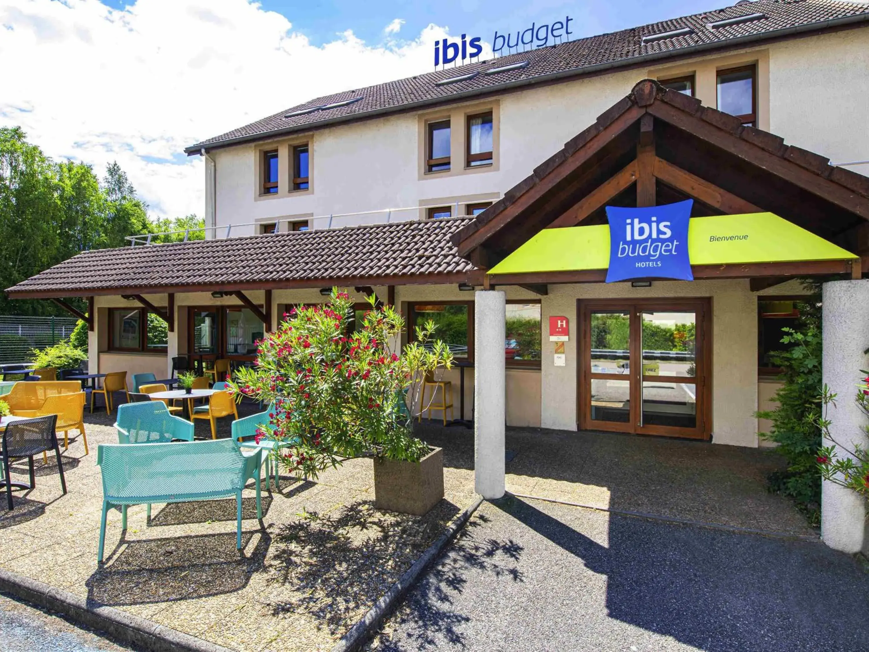 Property building in ibis budget Grenoble Voreppe Property building in ibis budget Grenoble Voreppe