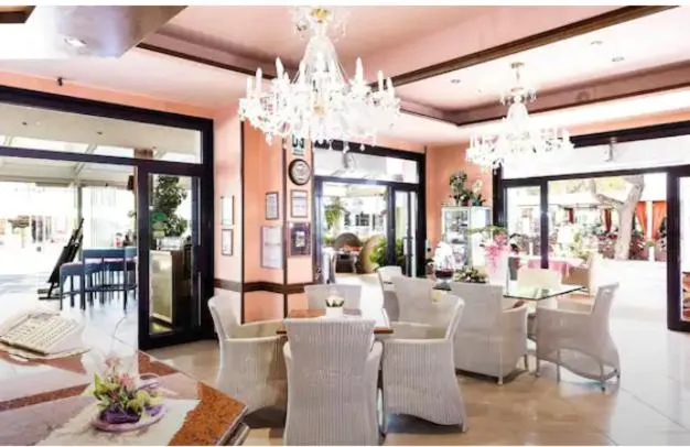 Lobby or reception in HOTEL D'ANNUNZIO