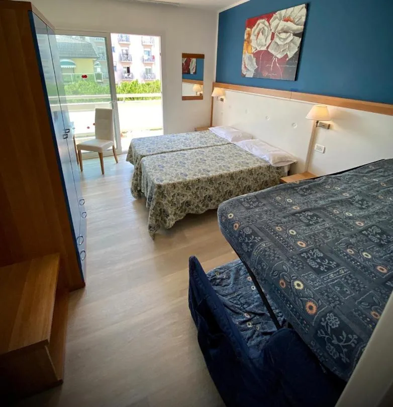 Bedroom, Bed in HOTEL D'ANNUNZIO