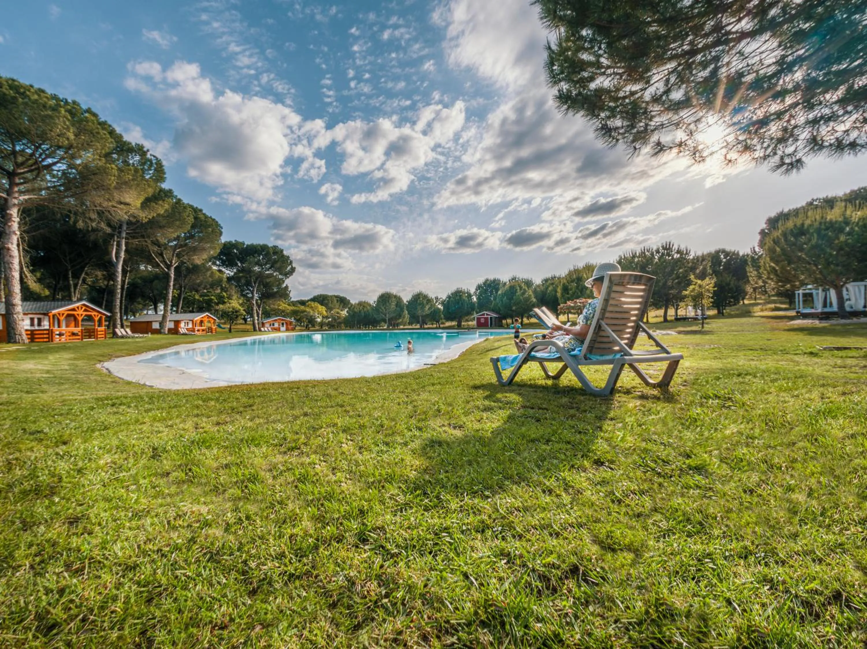 Swimming pool in Chalet do Lago
