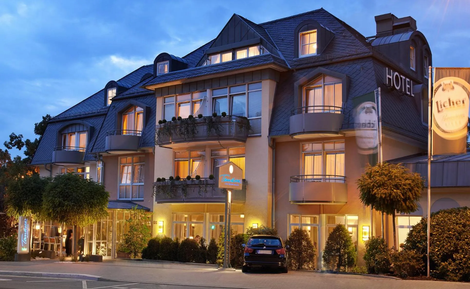 Property building in Tandreas Hotel & Restaurant