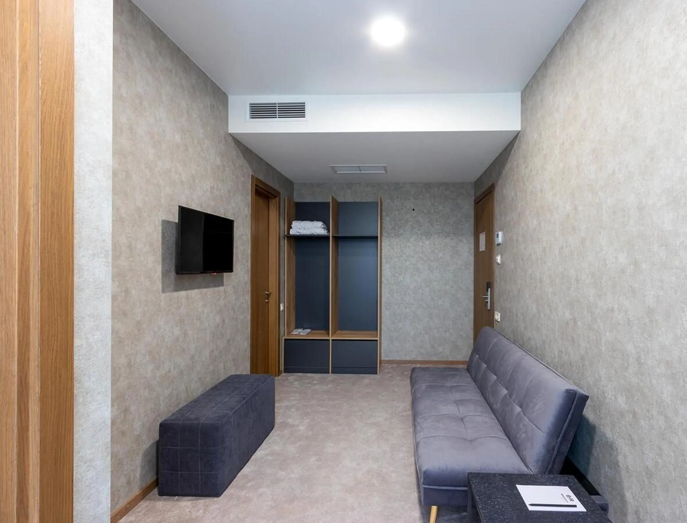 TV and multimedia in Brooch Boutique Hotel