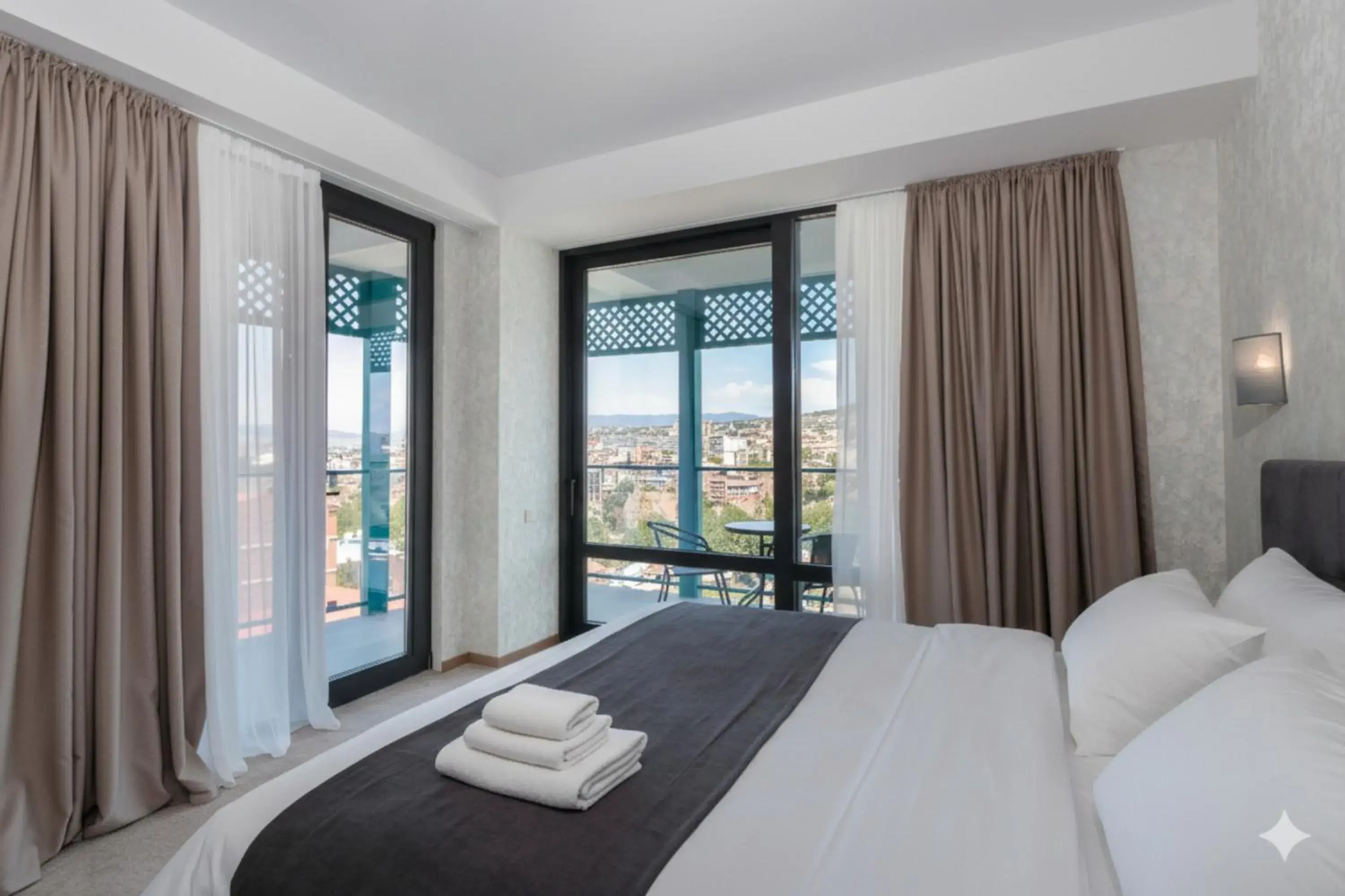 Photo of the whole room, Bed in Brooch Boutique Hotel Photo of the whole room, Bed in Brooch Boutique Hotel