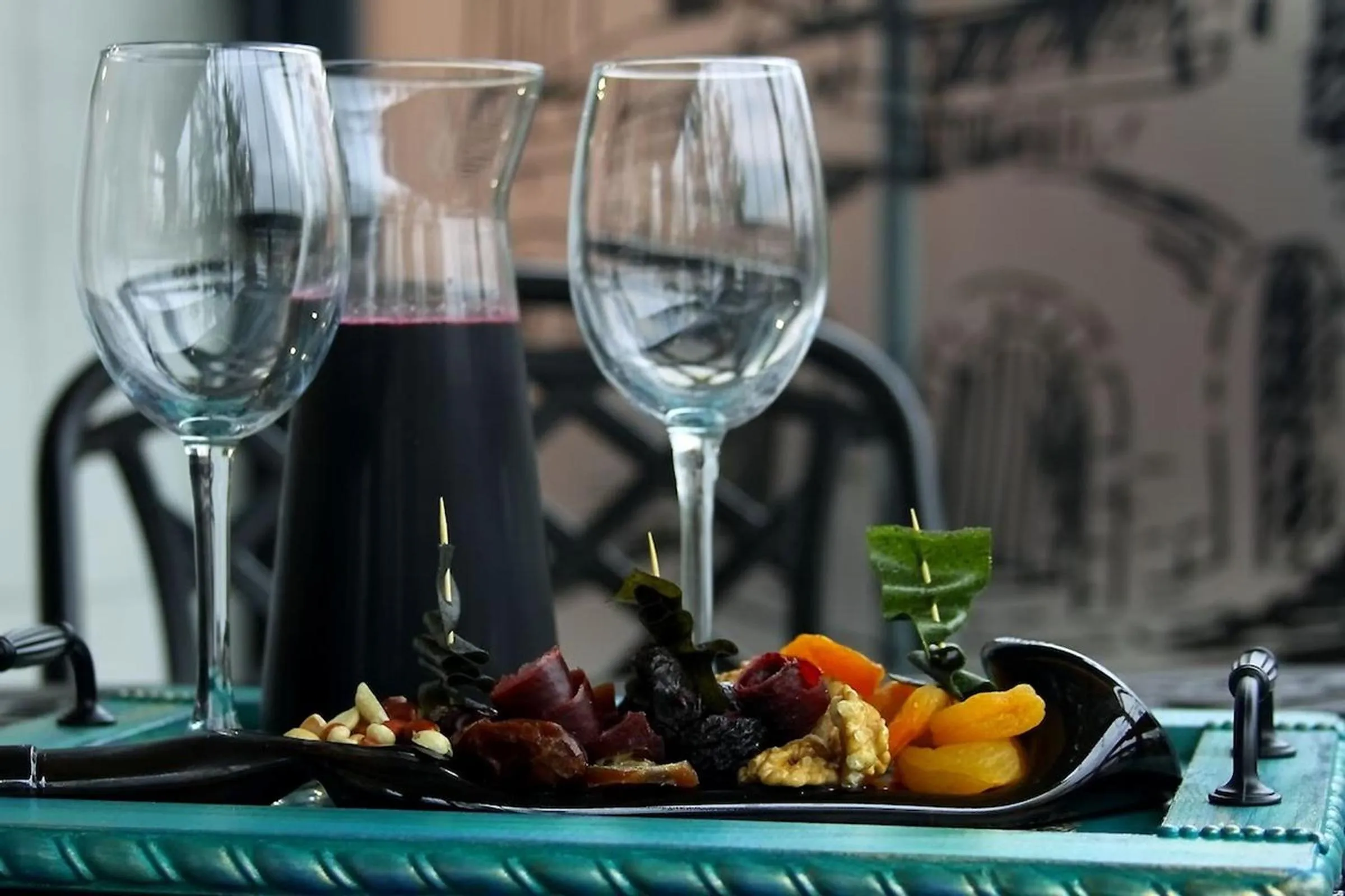 Food and drinks in Brooch Boutique Hotel