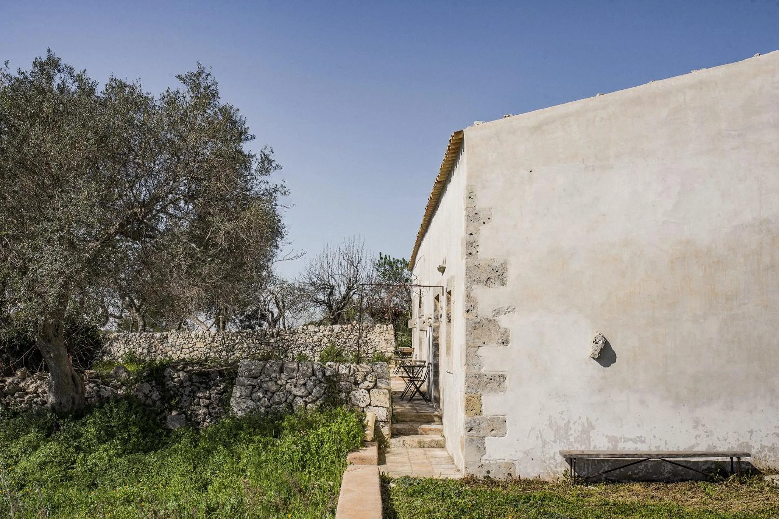 Property building in Casa Balat