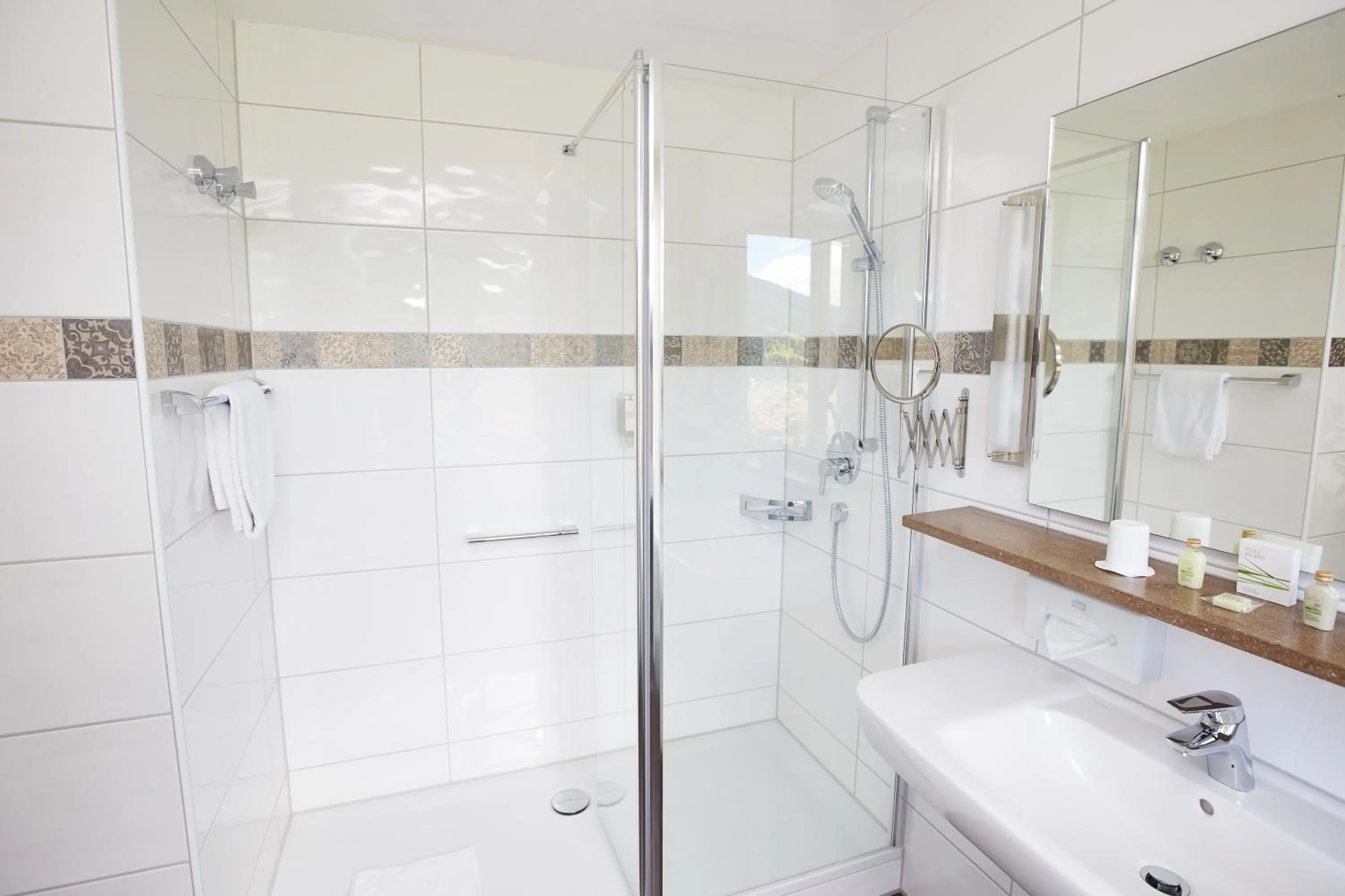 Shower in Hotel Prinz-Luitpold-Bad