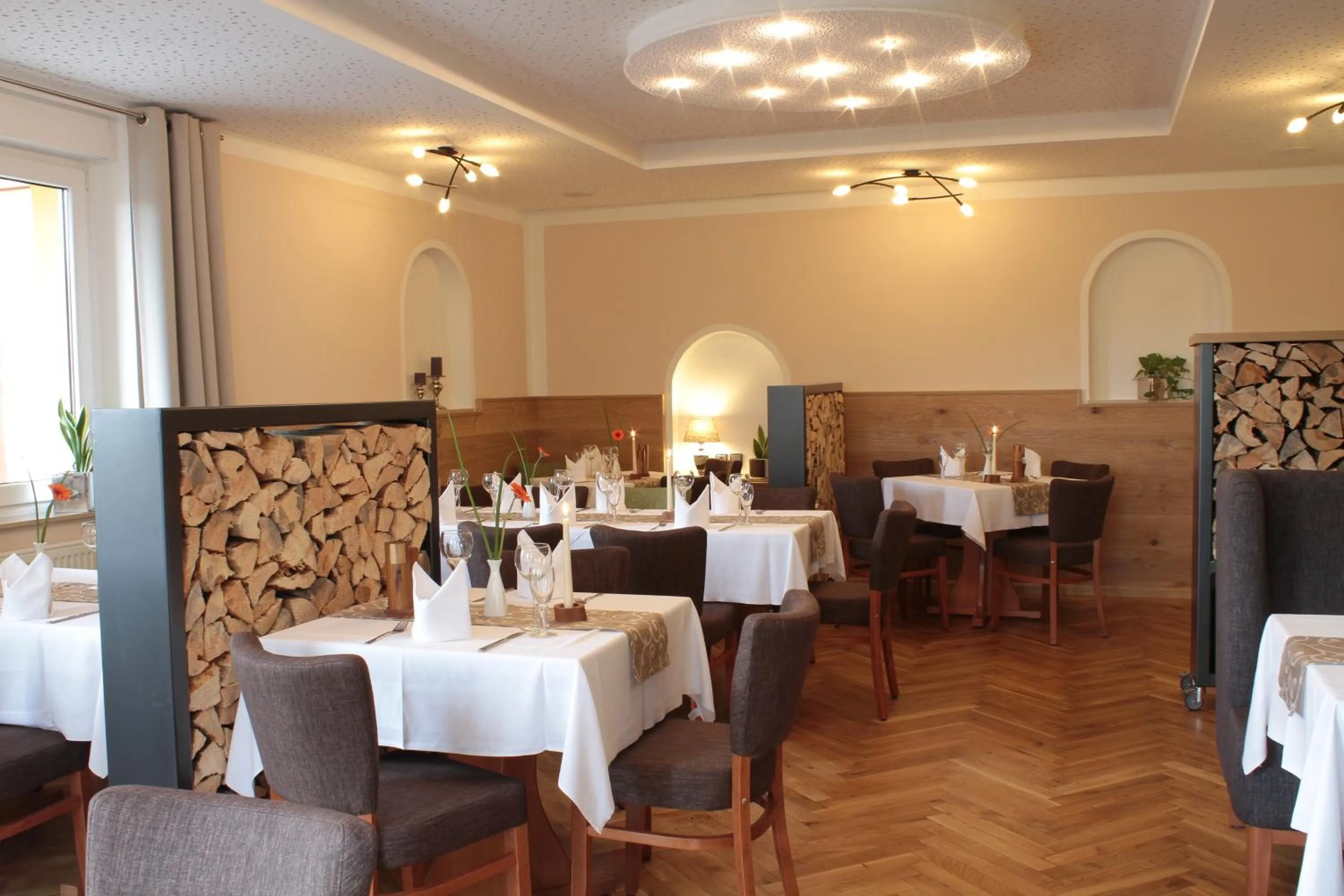 Restaurant/places to eat in Hotel Restaurant Zwergschlösschen