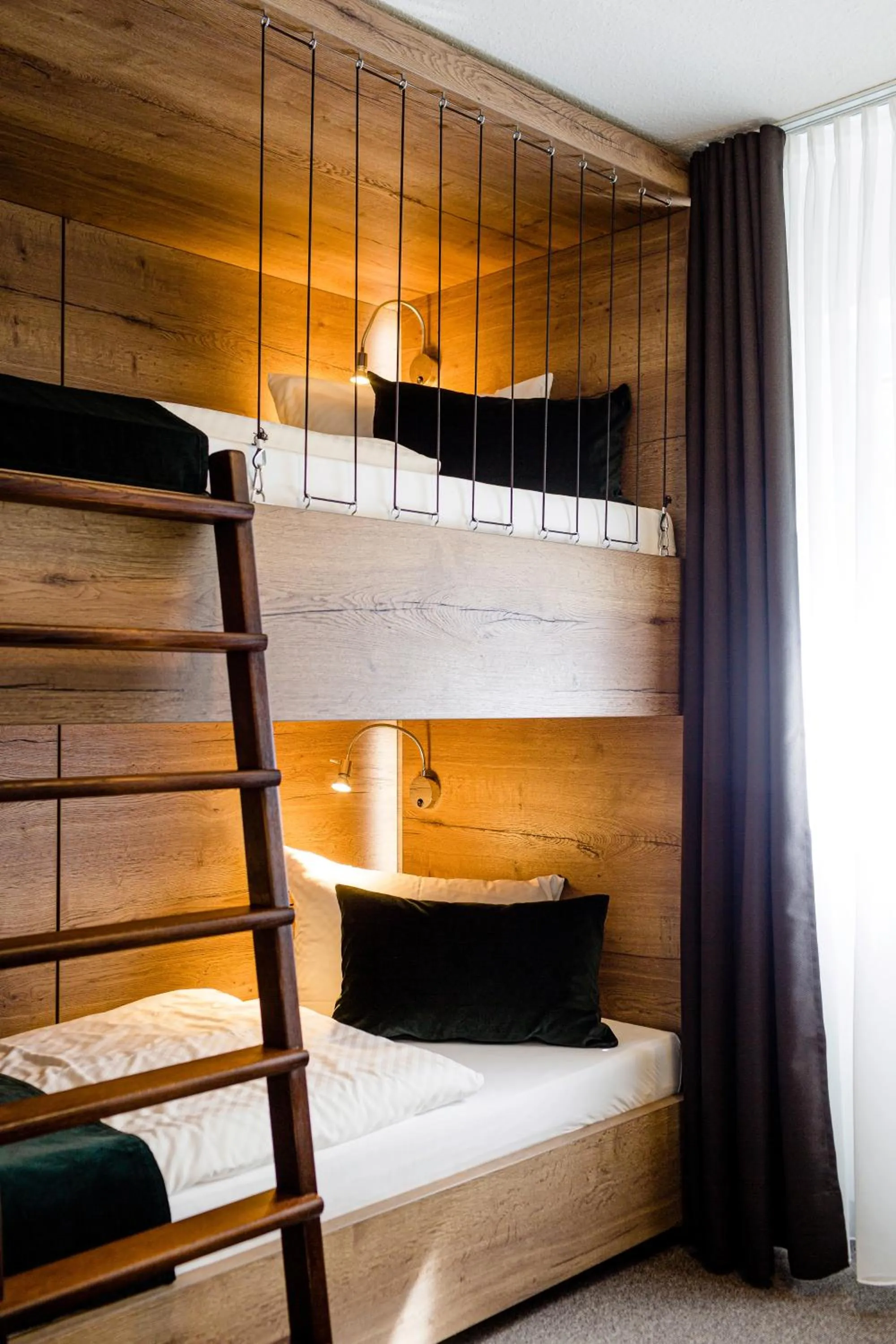 bunk bed, Bed in Hotel Restaurant Zwergschlösschen