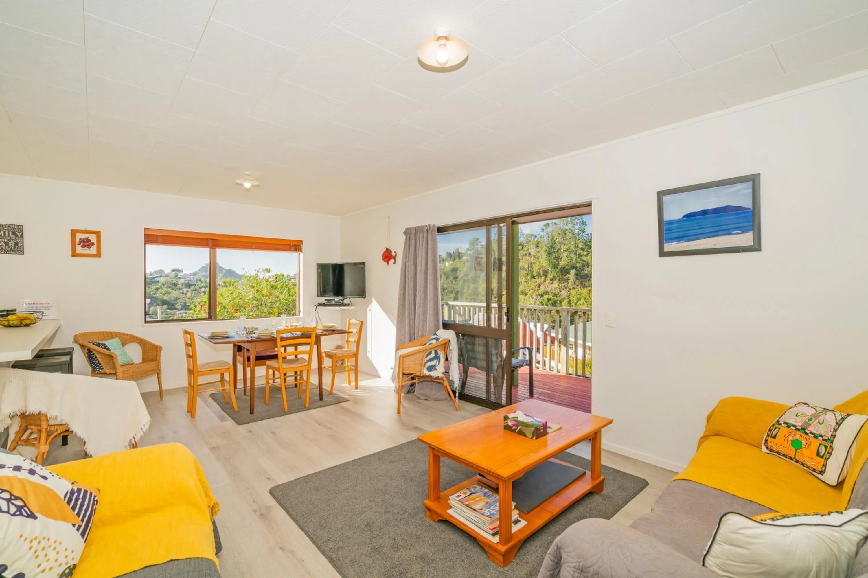 Coastal Hill Retreat - Tairua Holiday Home