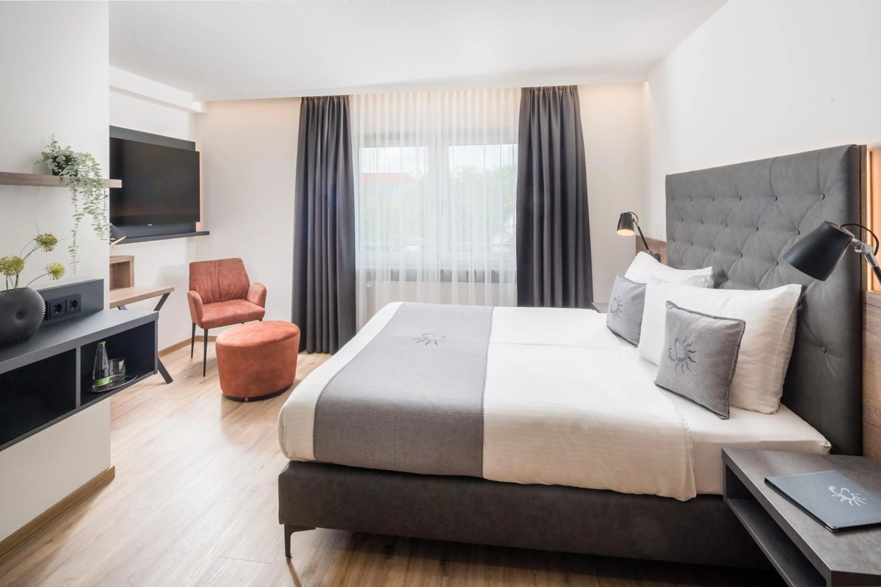 Photo of the whole room, Bed in Landhotel Sonne