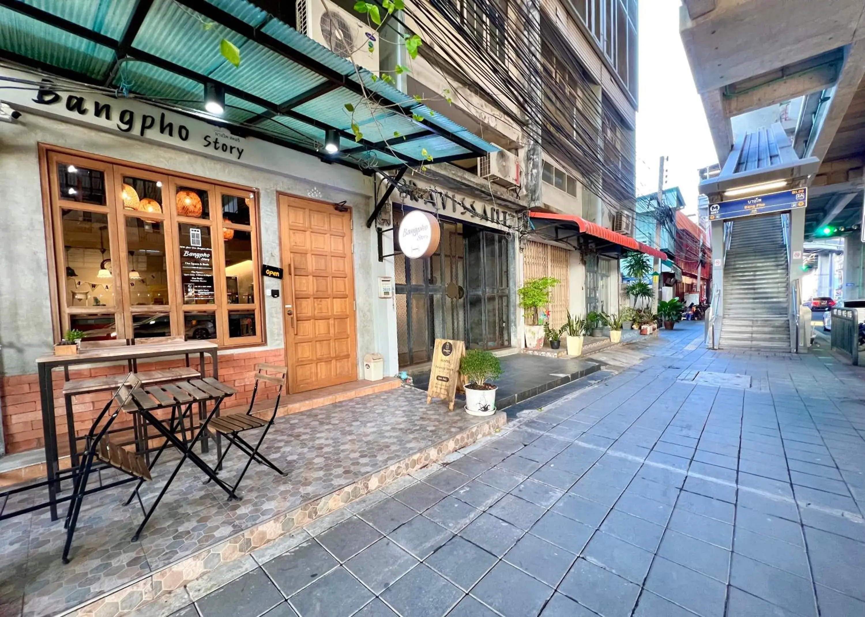 Property building in Bangpho Story Property building in Bangpho Story