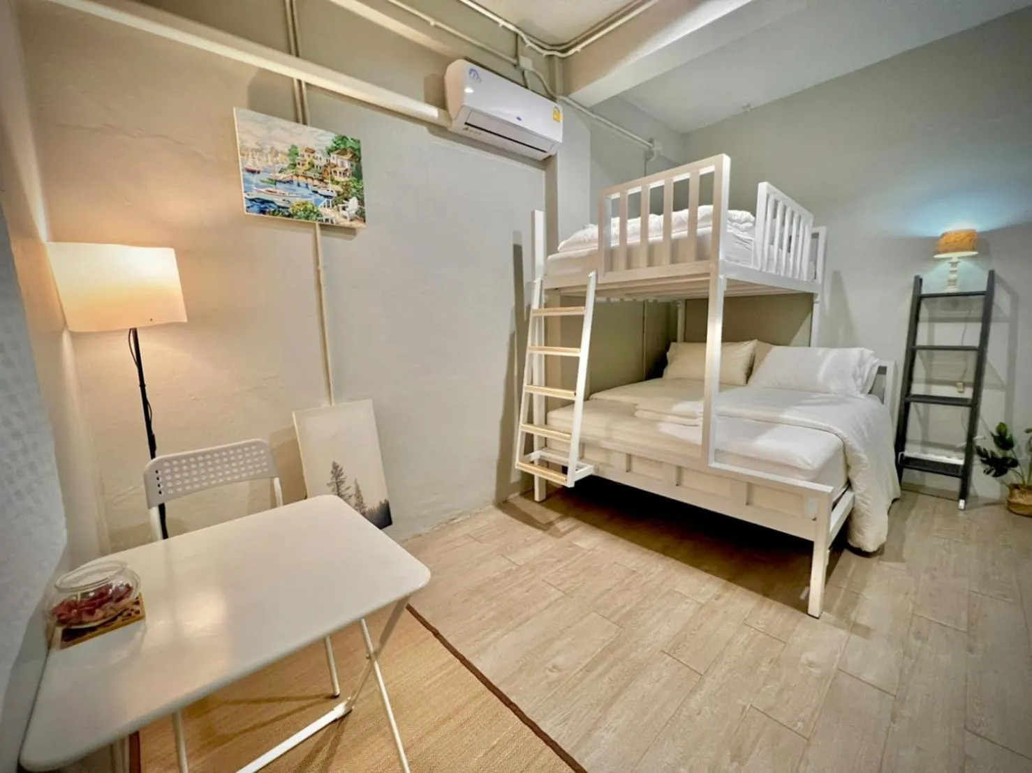 Bed in Bangpho Story